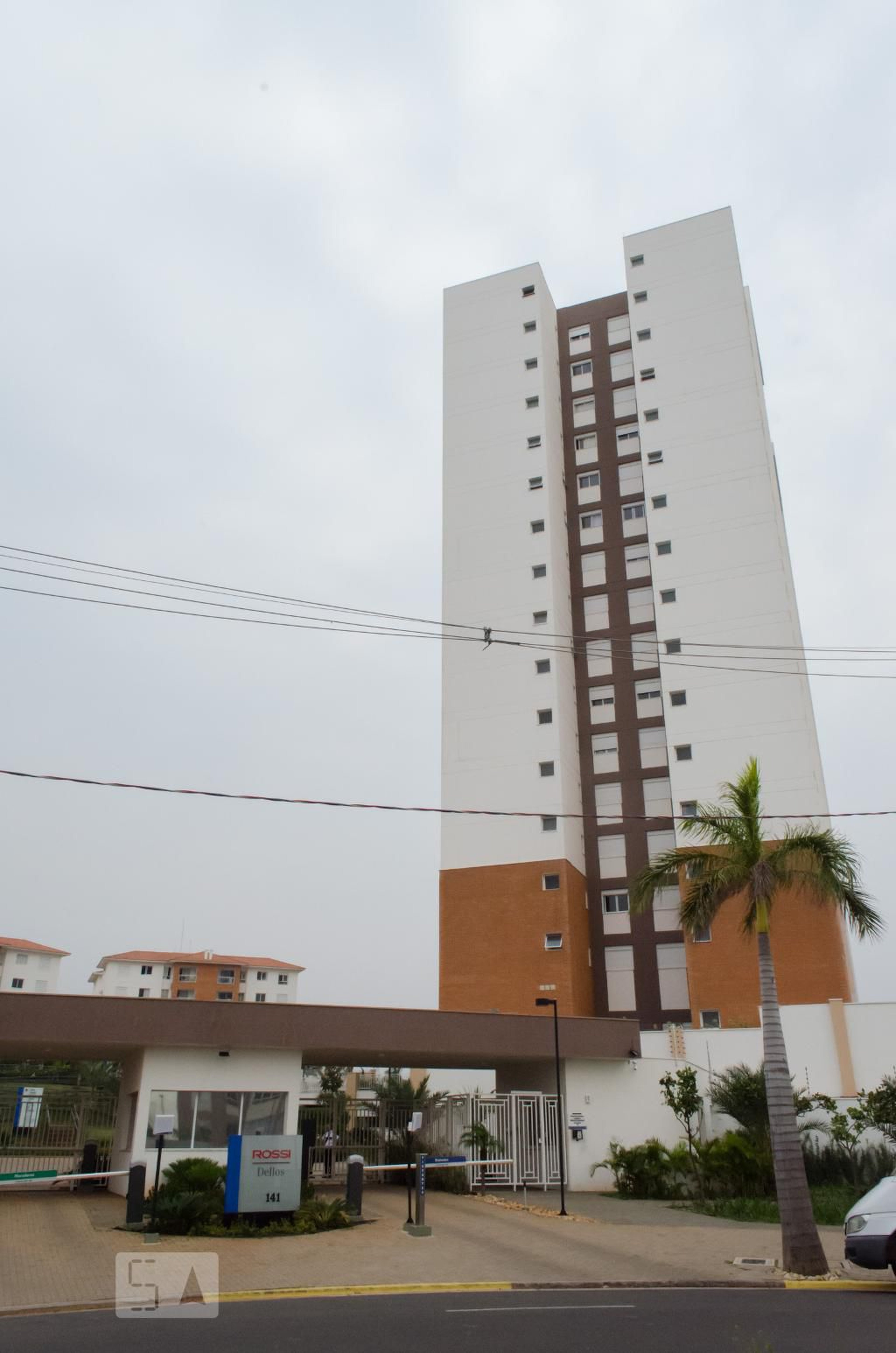 Fachada do prédio Condomínio LE MONDE