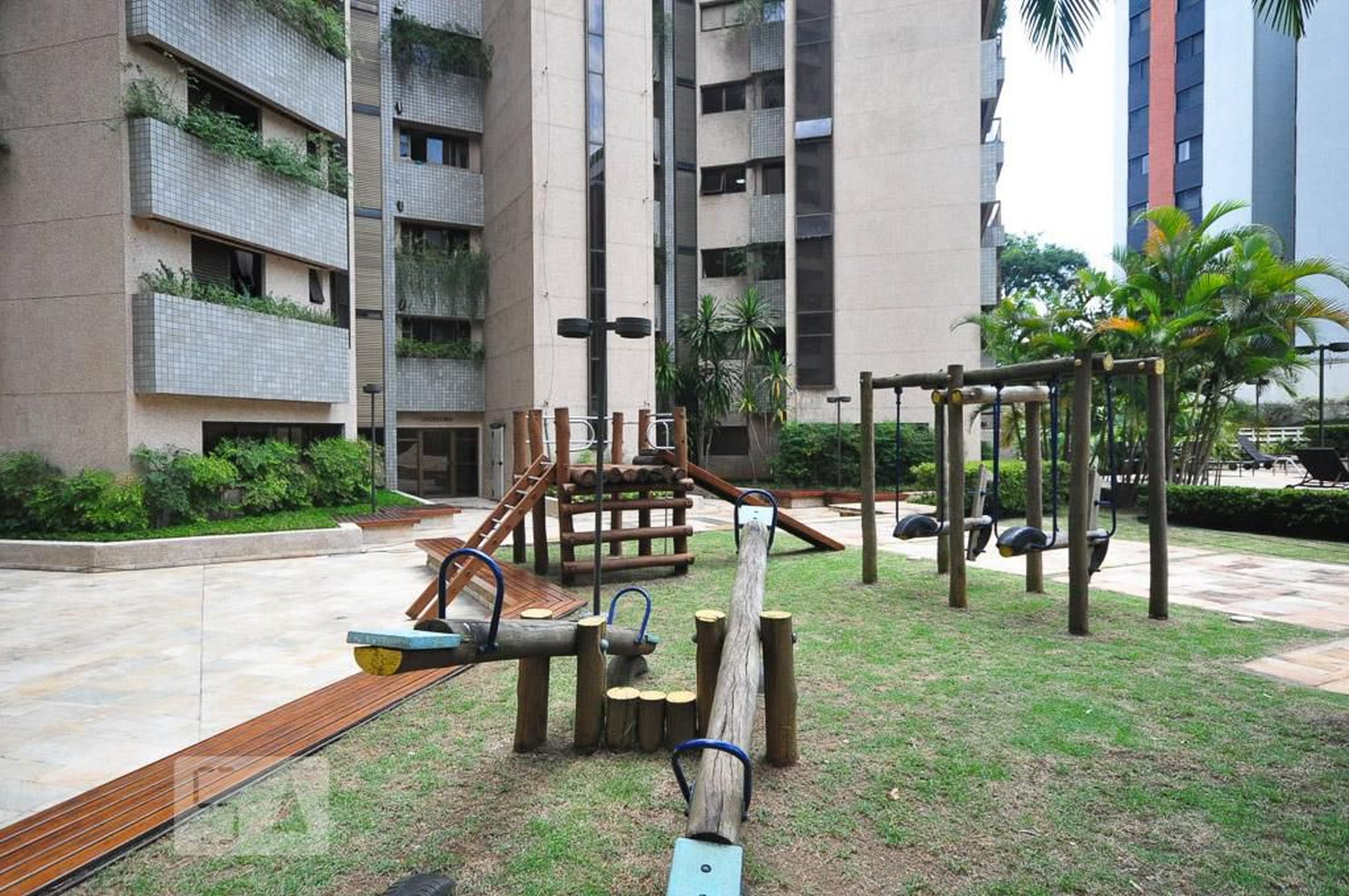 playground - Cambuy Ou Imbuia