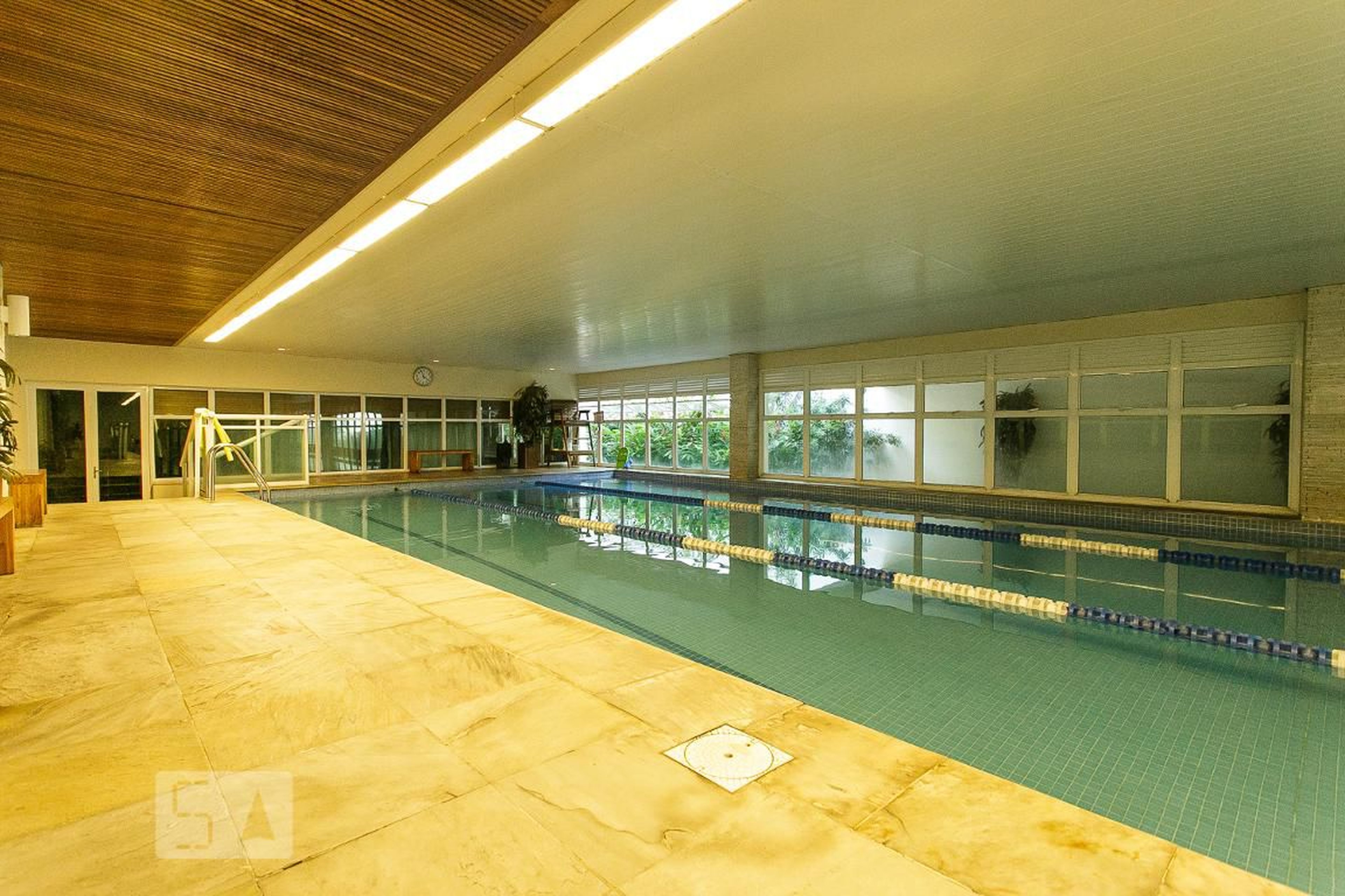 PISCINA COBERTA - Saint Martin