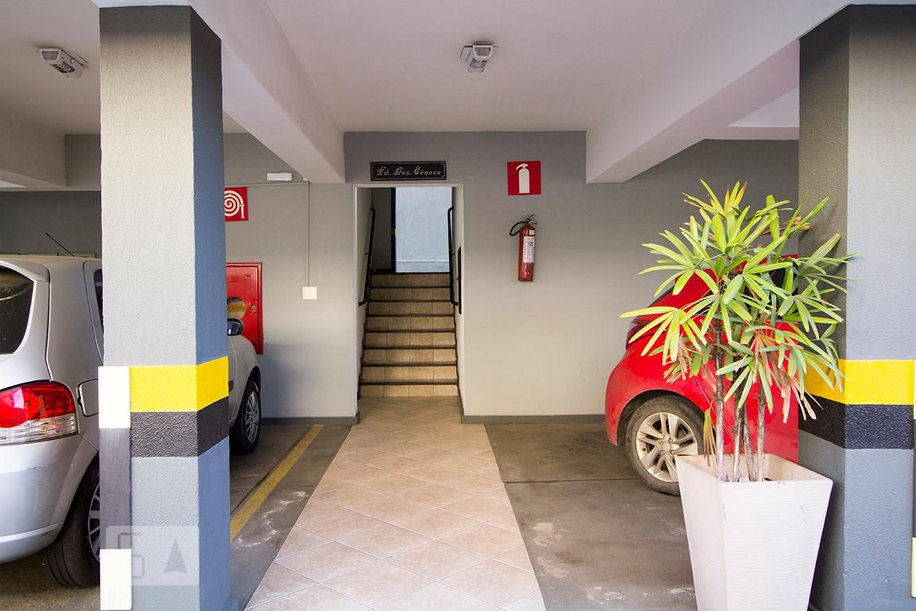 Entrada - Edifício Residencial Genova