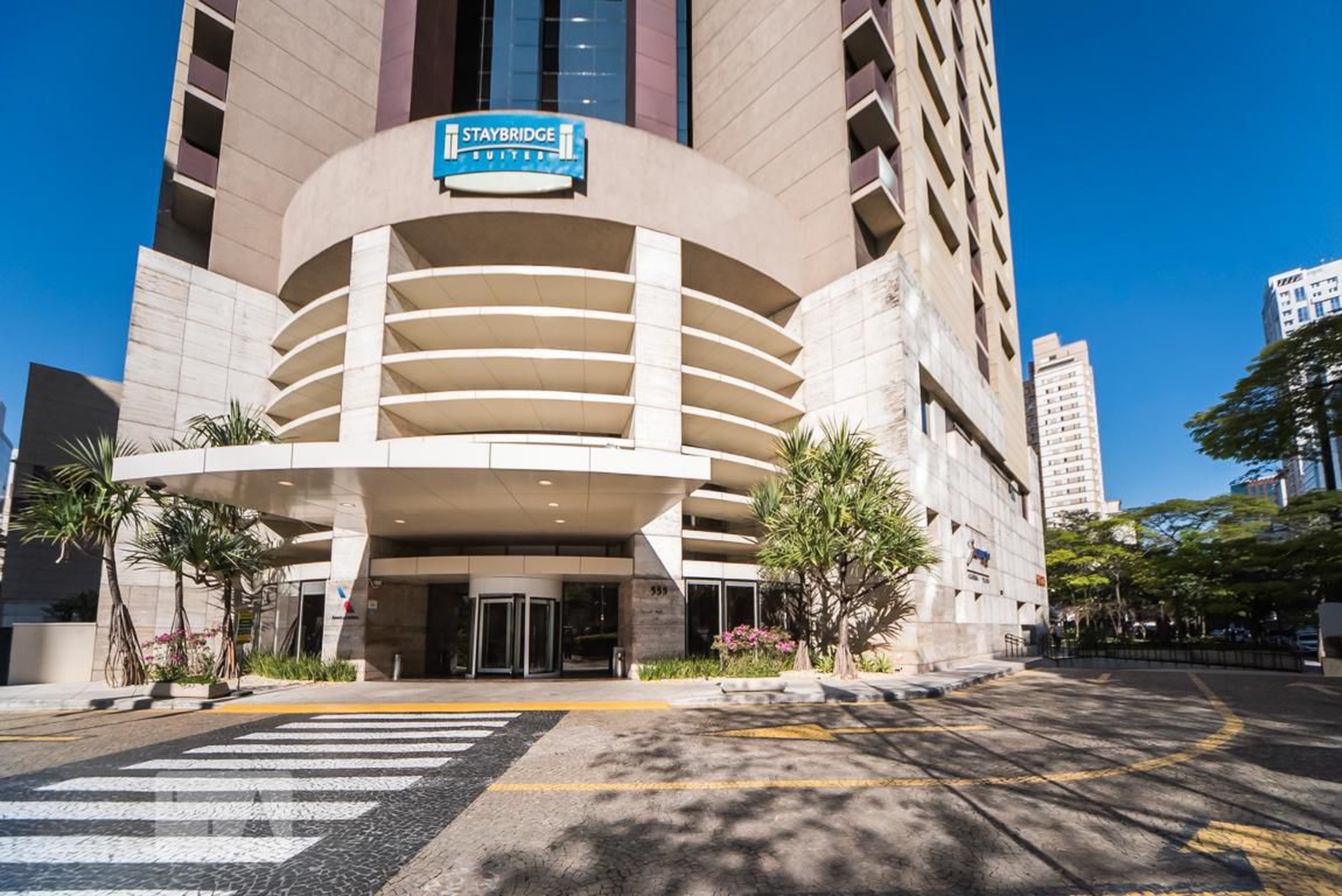 Entrada - Staybridge Suítes São Paulo