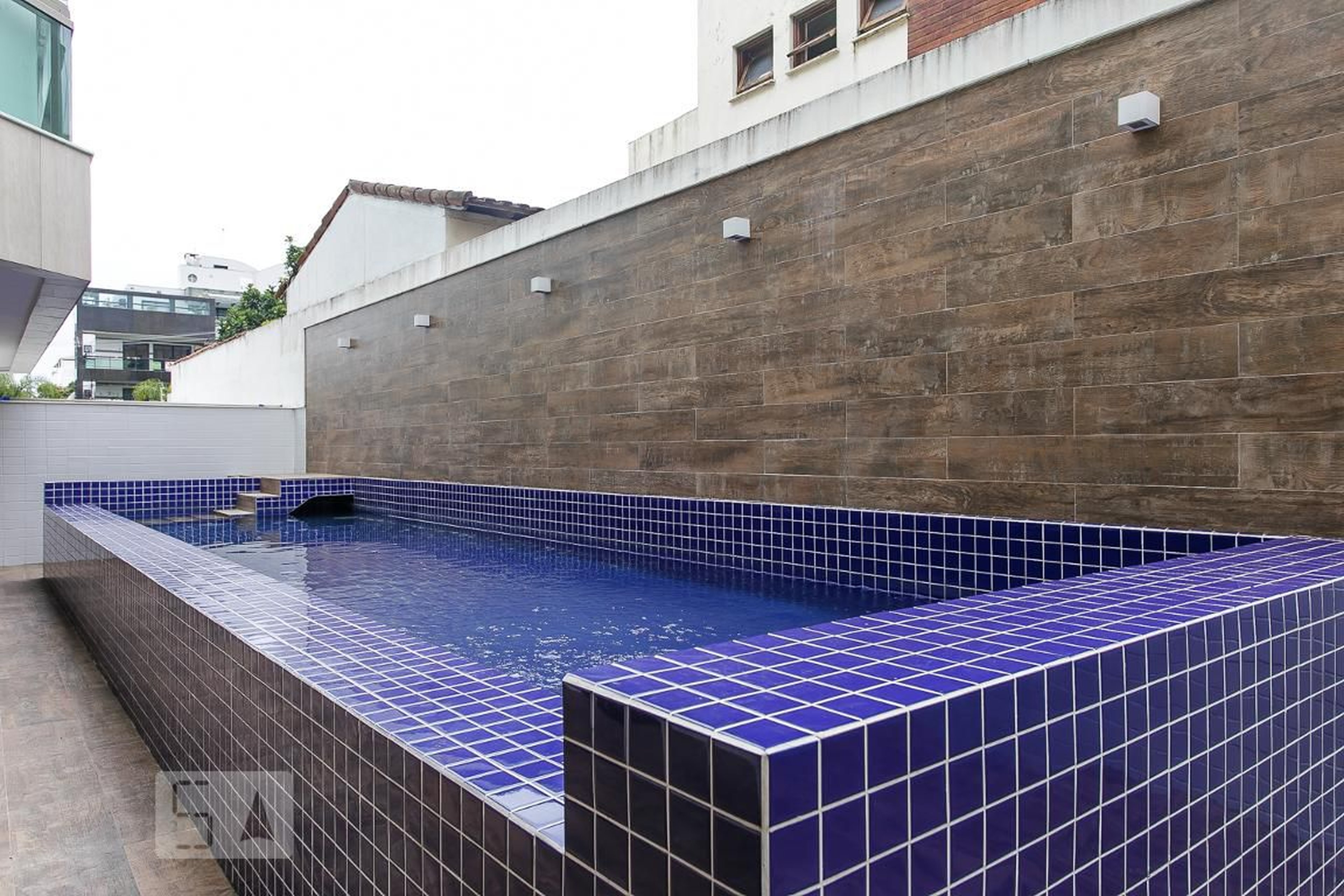 Piscina - Palazzo Mediterrâneo