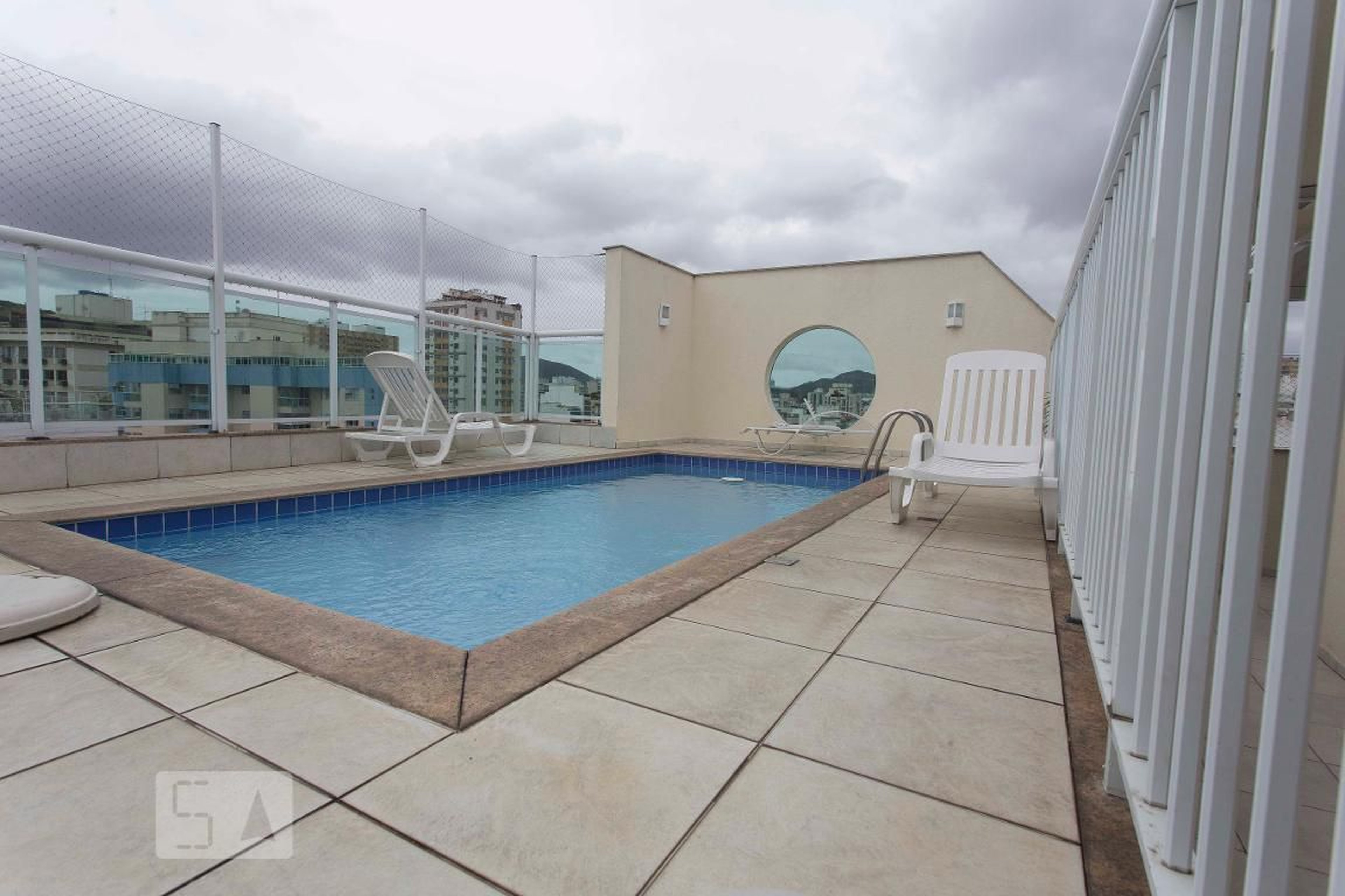 Piscina - Strelitzia Bianca