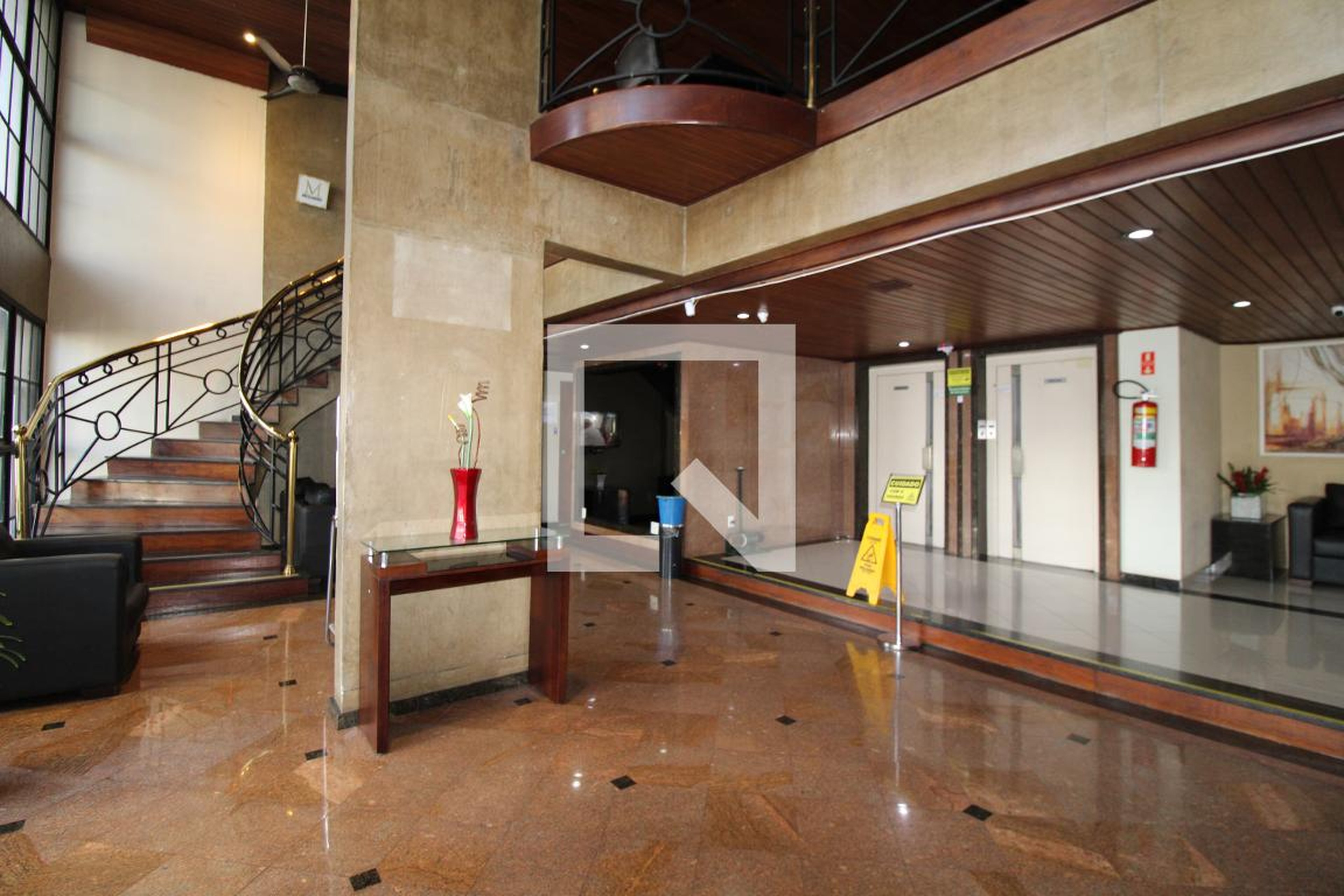 Hall de Entrada - San Raphael