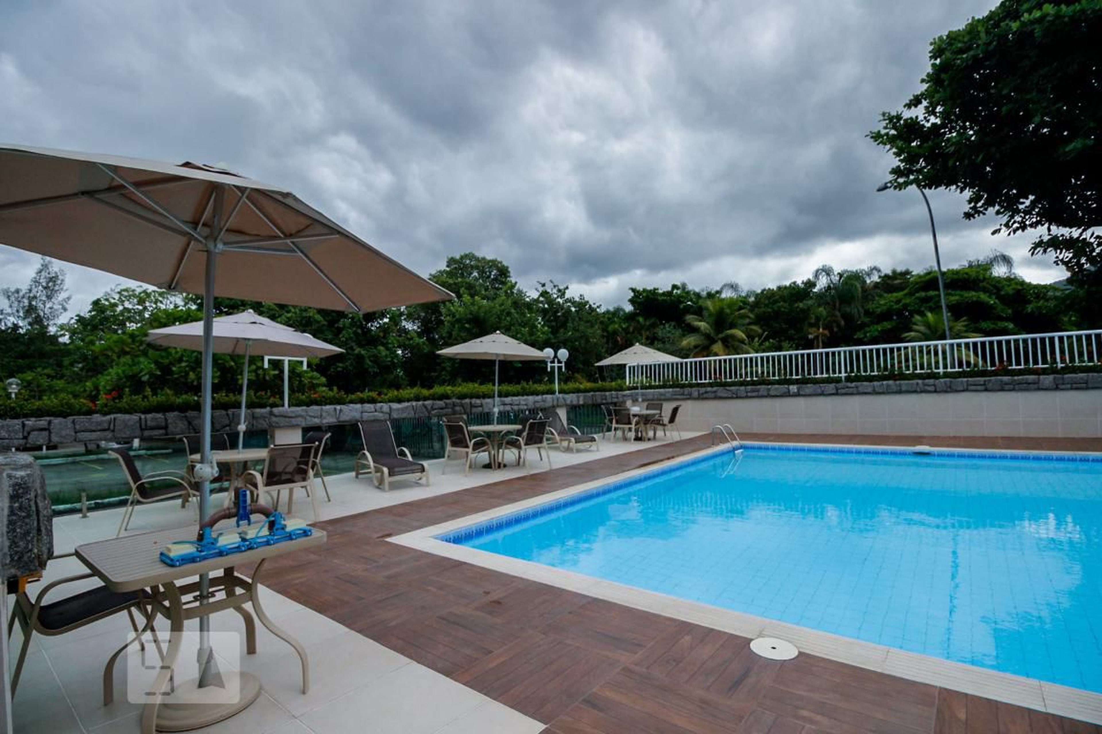 Piscina - Edifício Marambaia