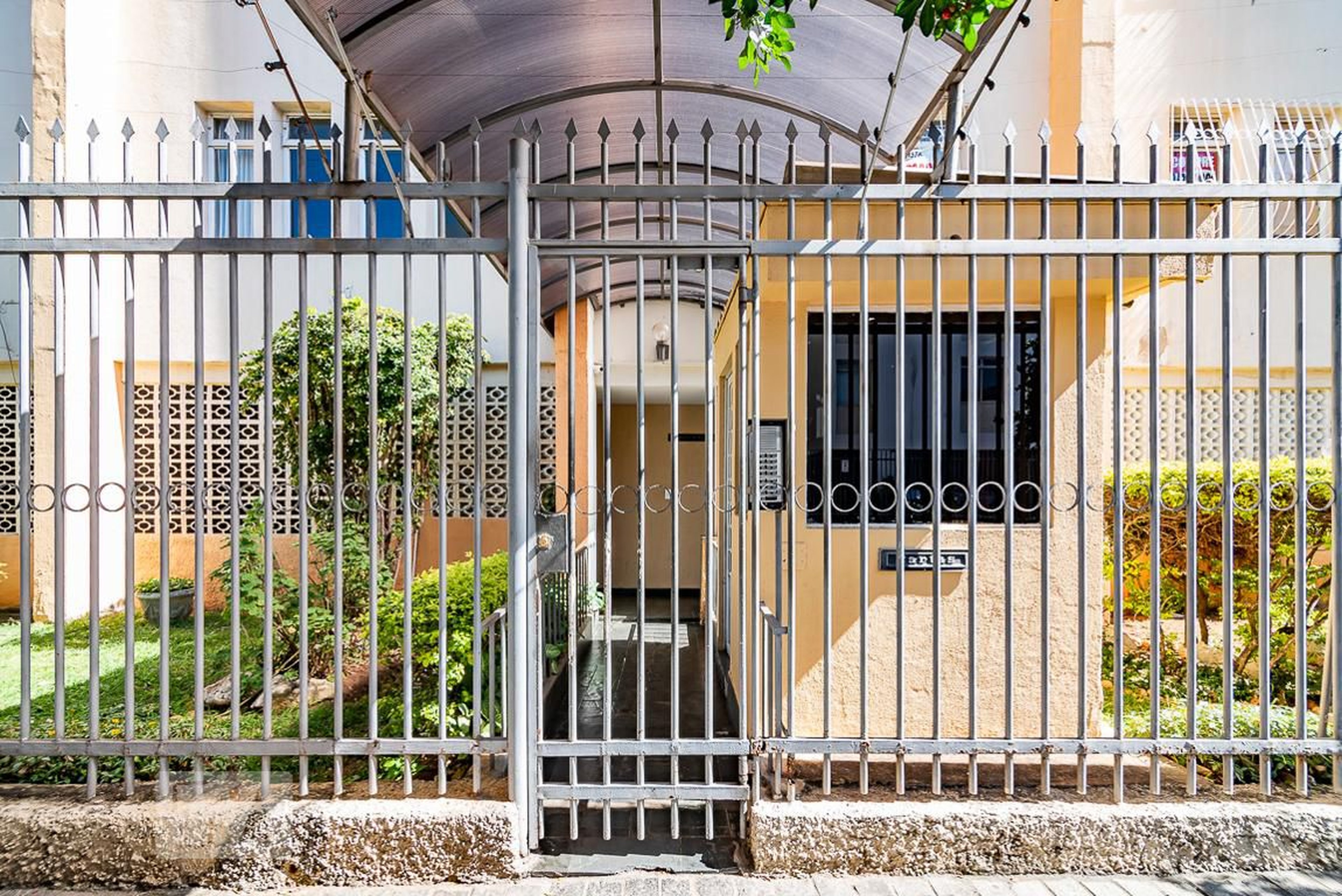 Entrada - Edifício Dolores M Machado