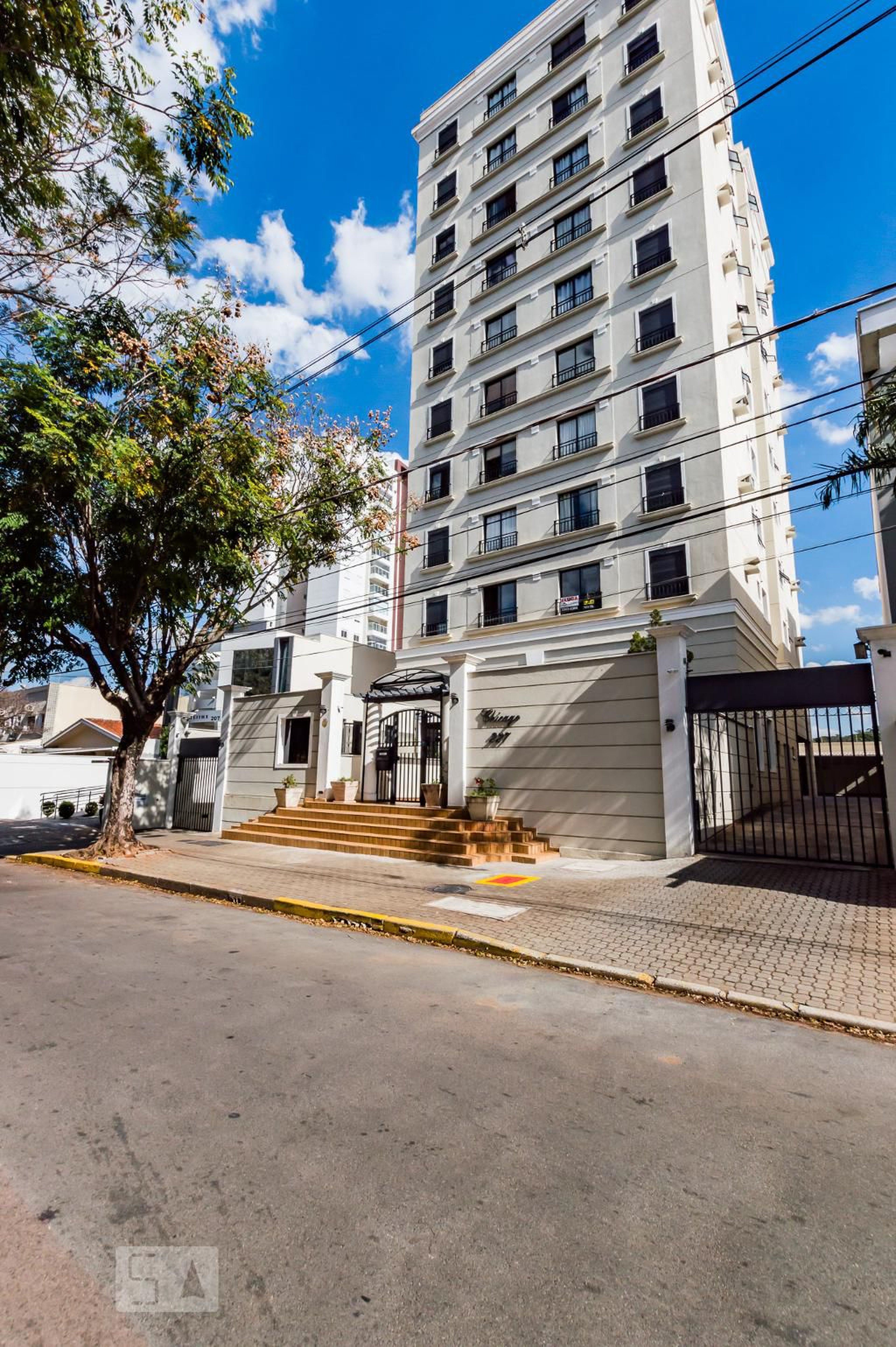 Fachada do Condomínio Condomínio CHICAGO