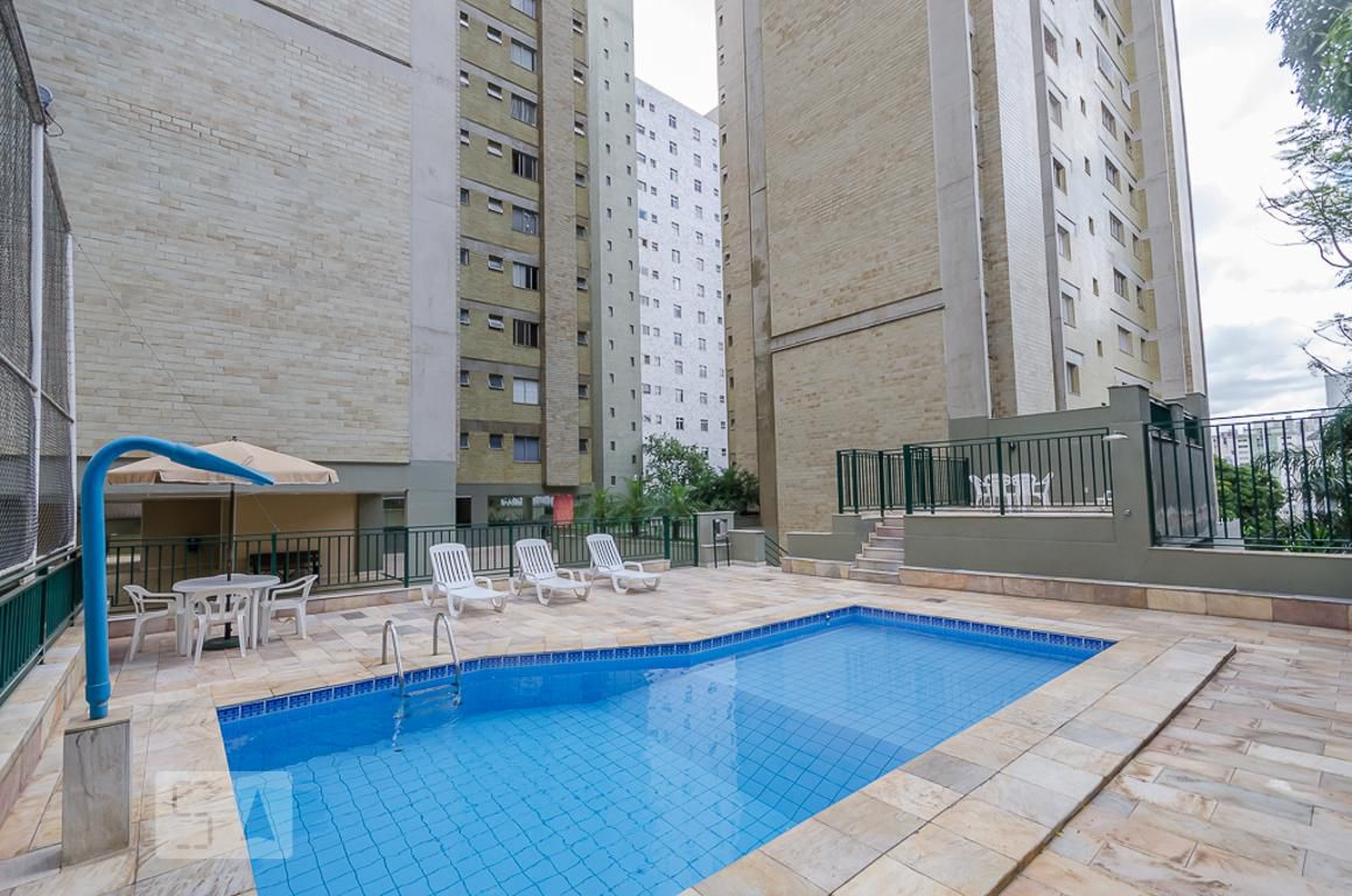 Piscina - Edifício Maria Telles