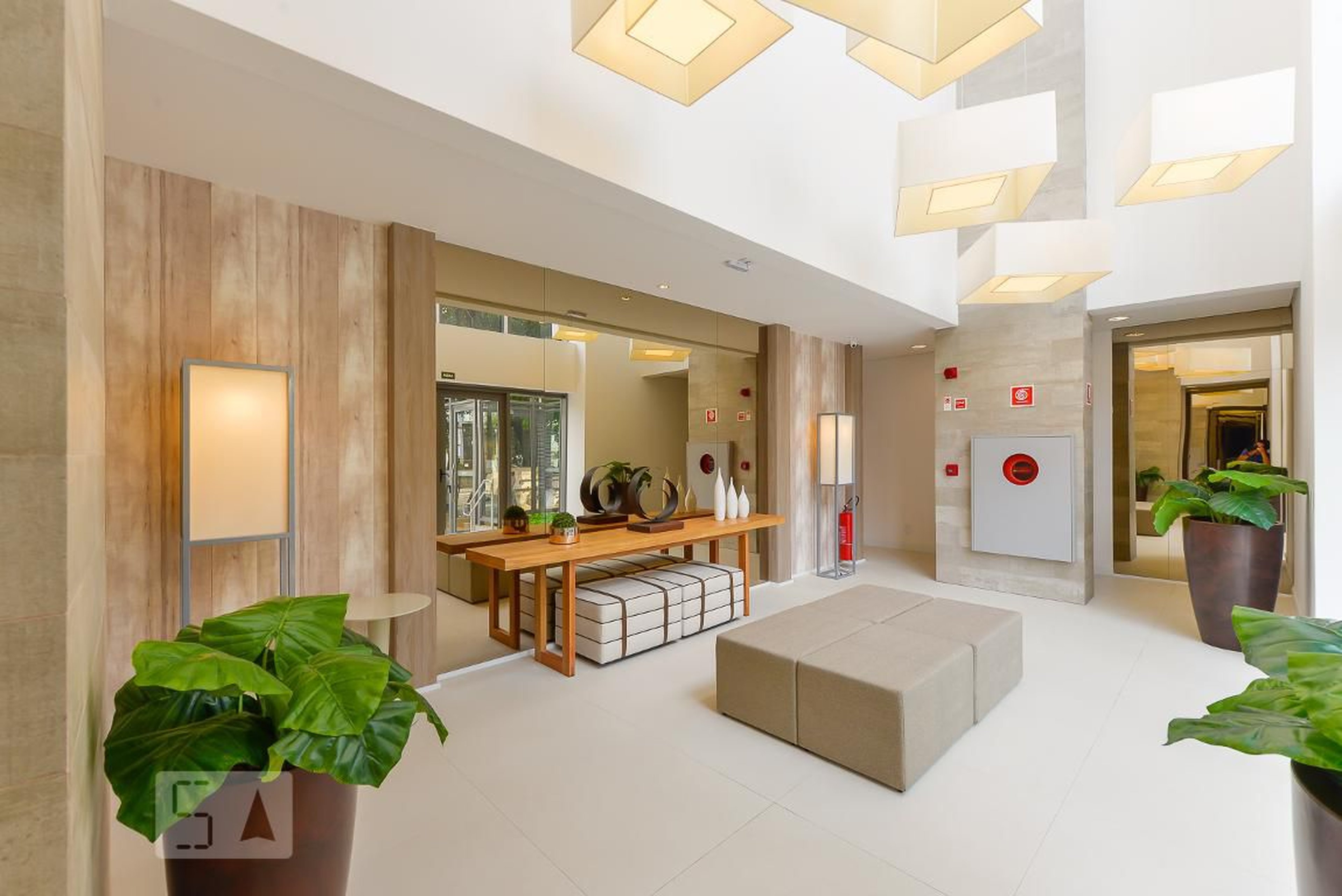 Hall Entrada - Place Madalena