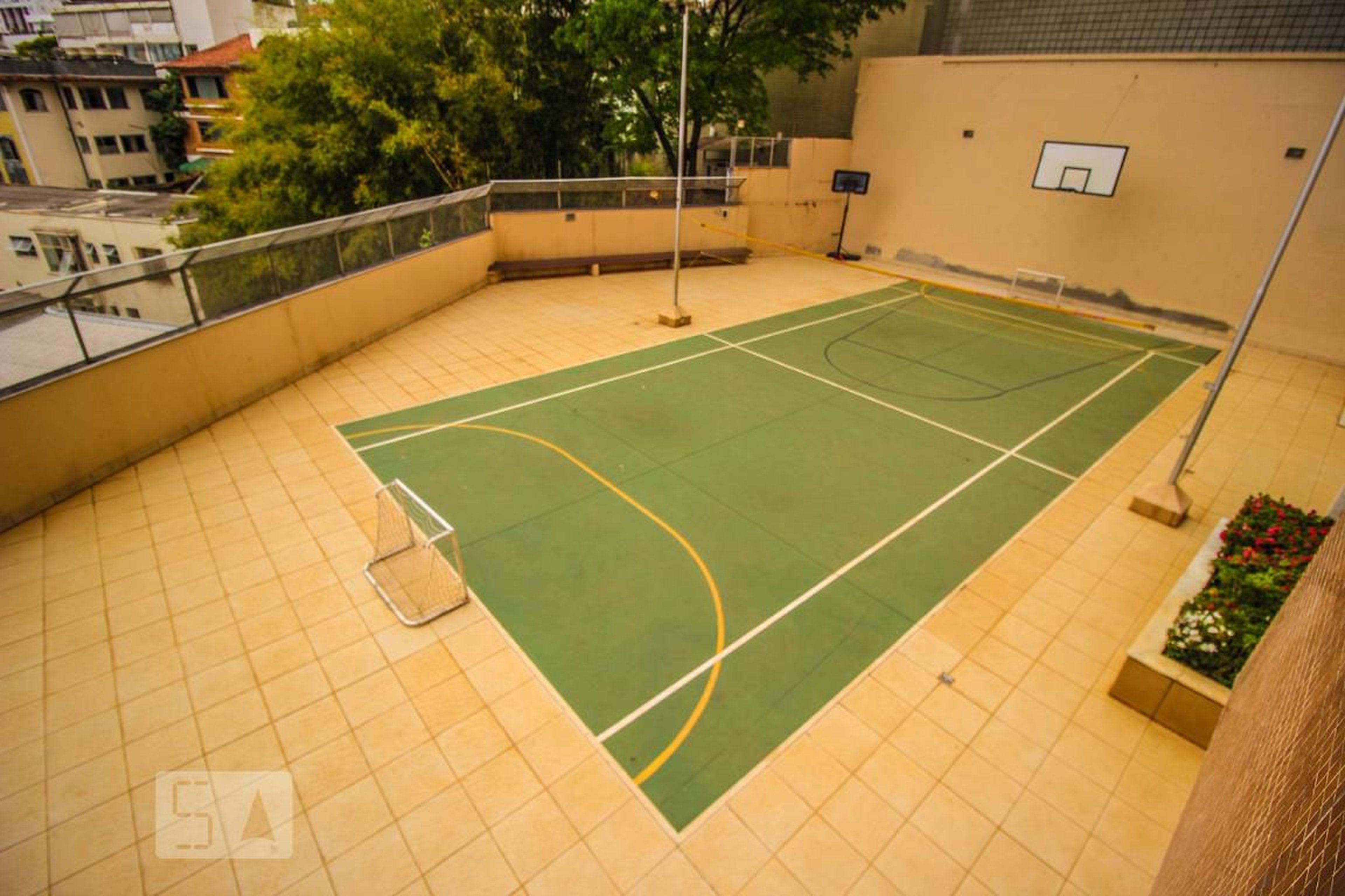 Quadra - Edifício Clarinda Telles