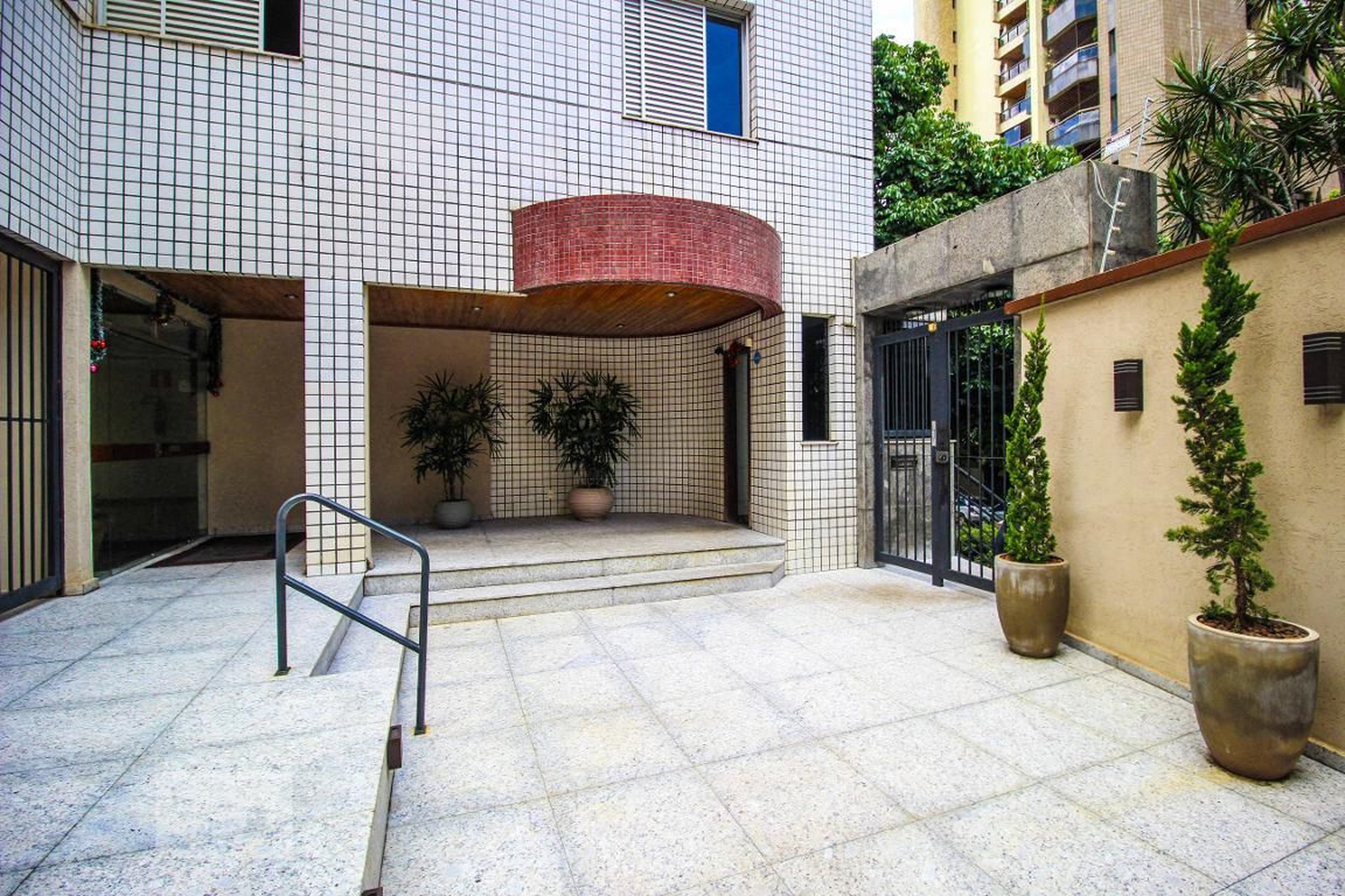 Entrada - Edifício Cadiz