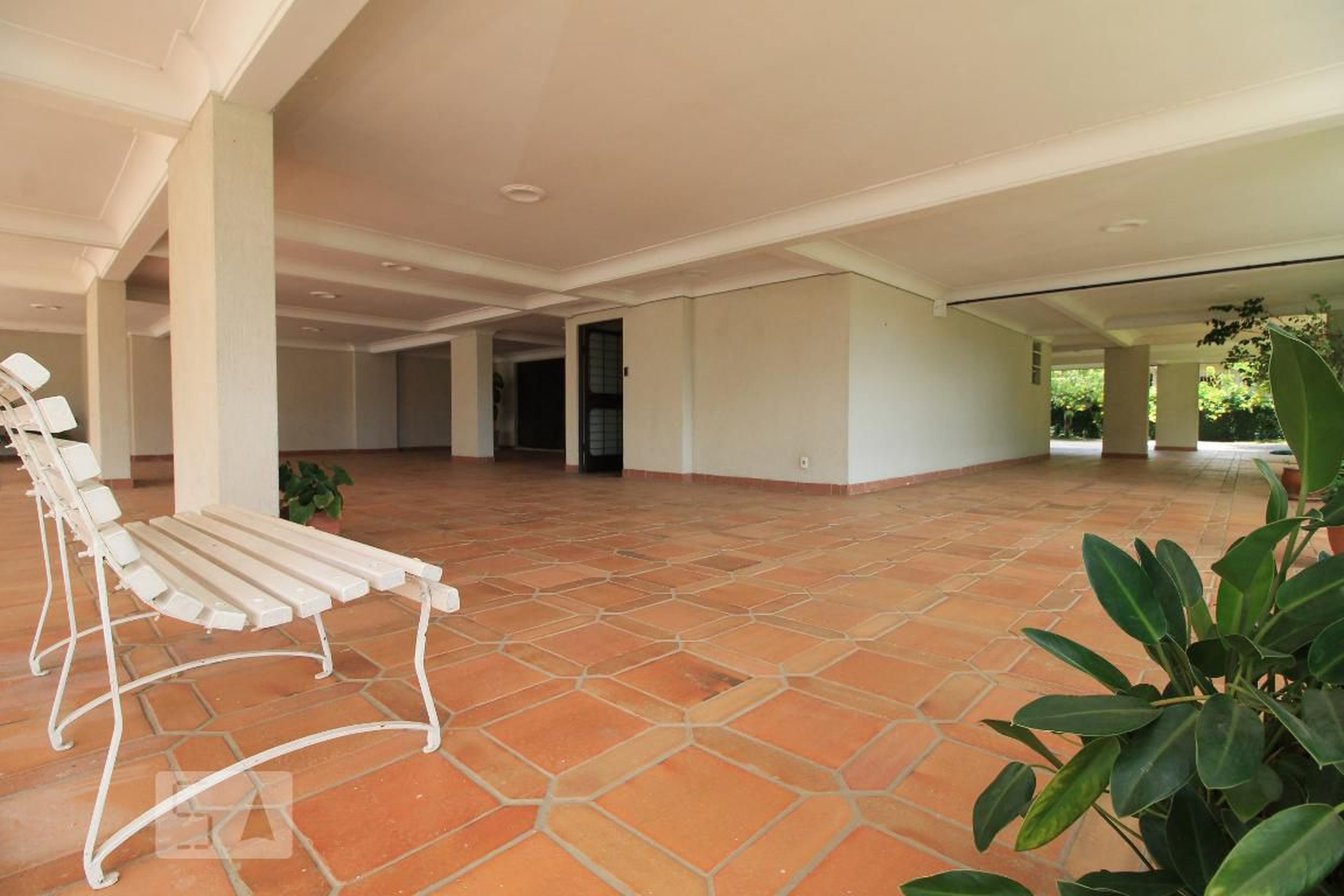 Hall de Entrada - Costa do Poente