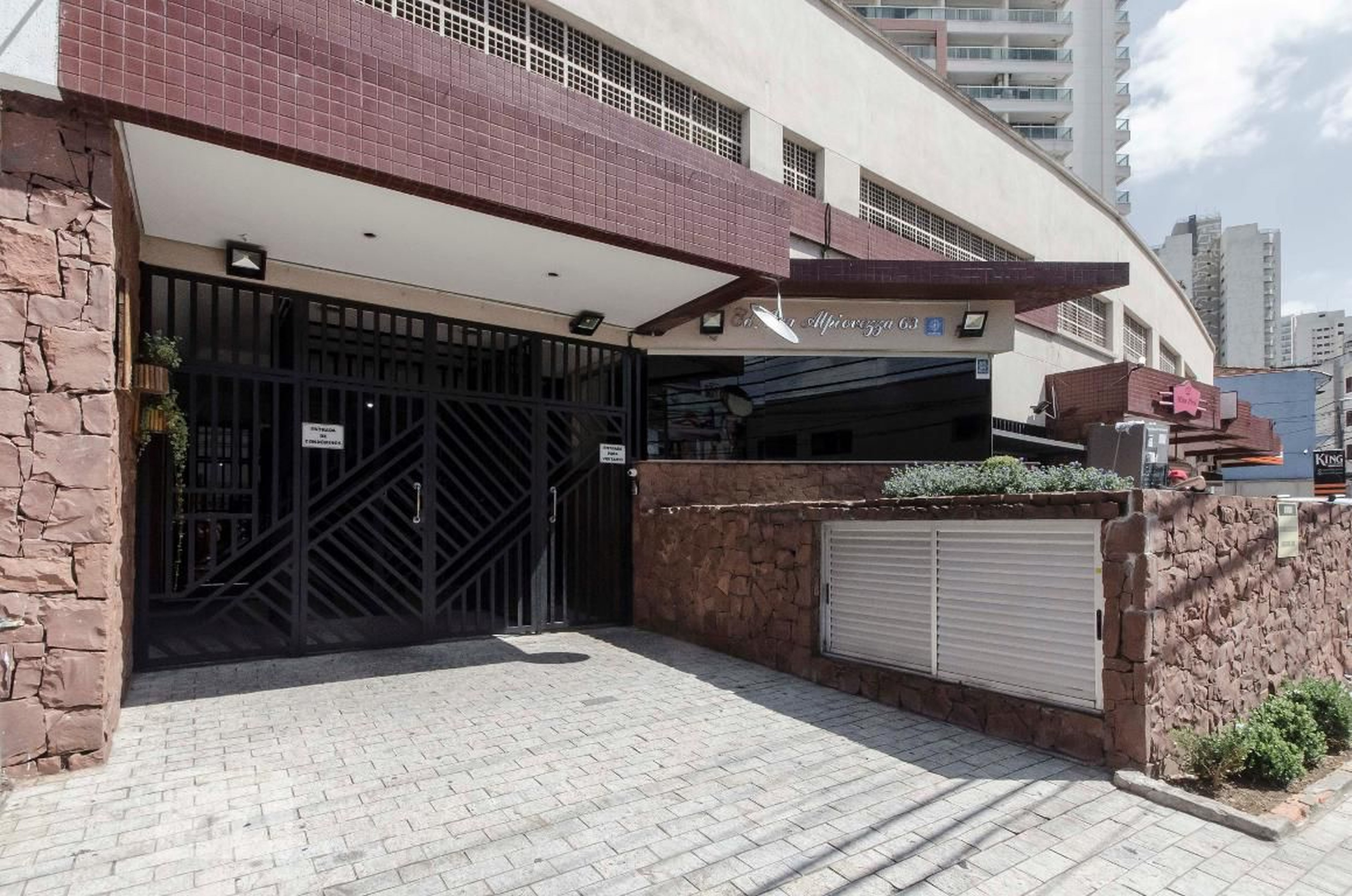Entrada - Edifício Iva Alpiovezza