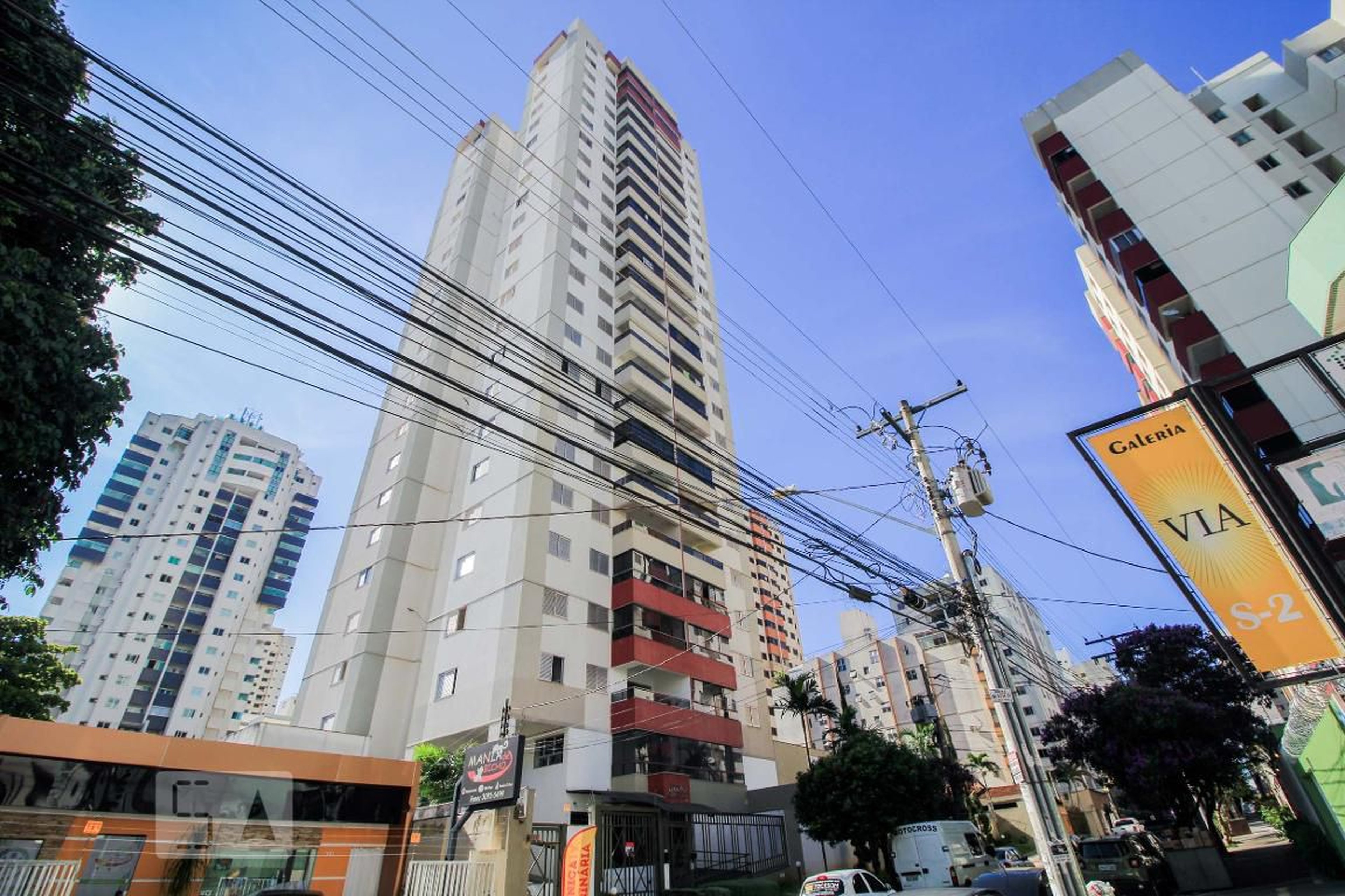 Fachada do Condomínio Condomínio EDF. SANDRA