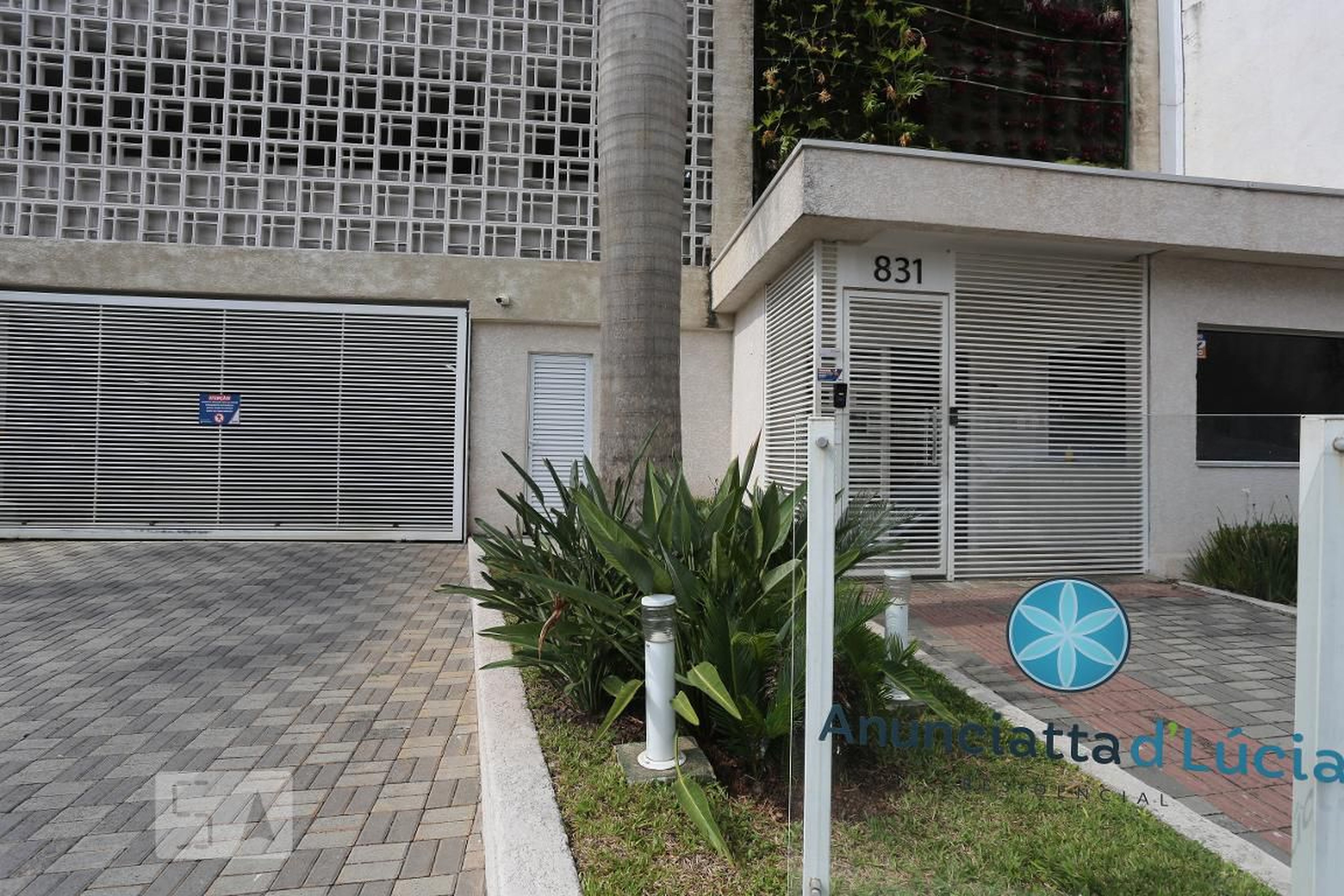 Fachada do Condomínio Residencial Anunciatta D Lucia