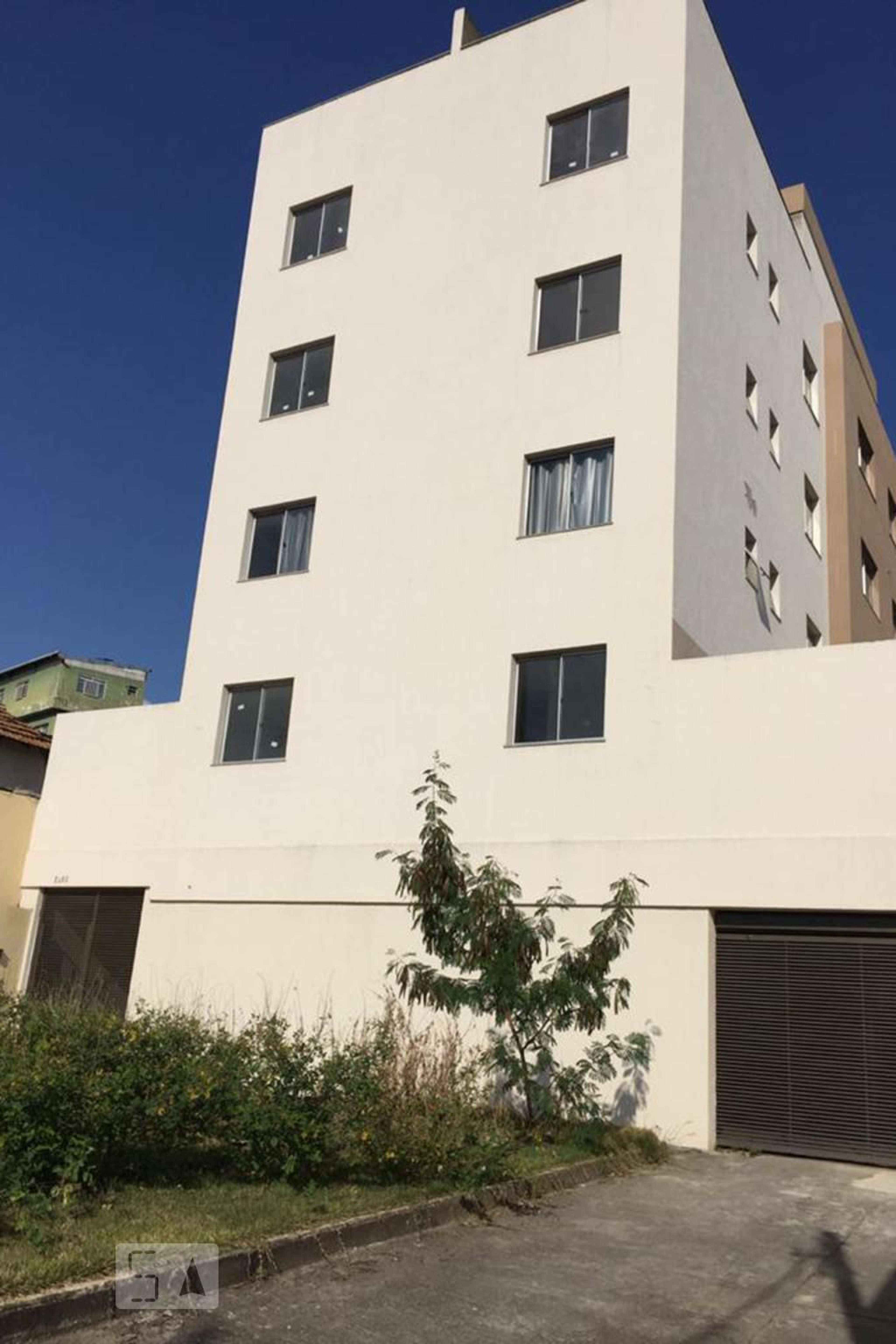 Fachada Condomínio em Rua Jacuí, 2085