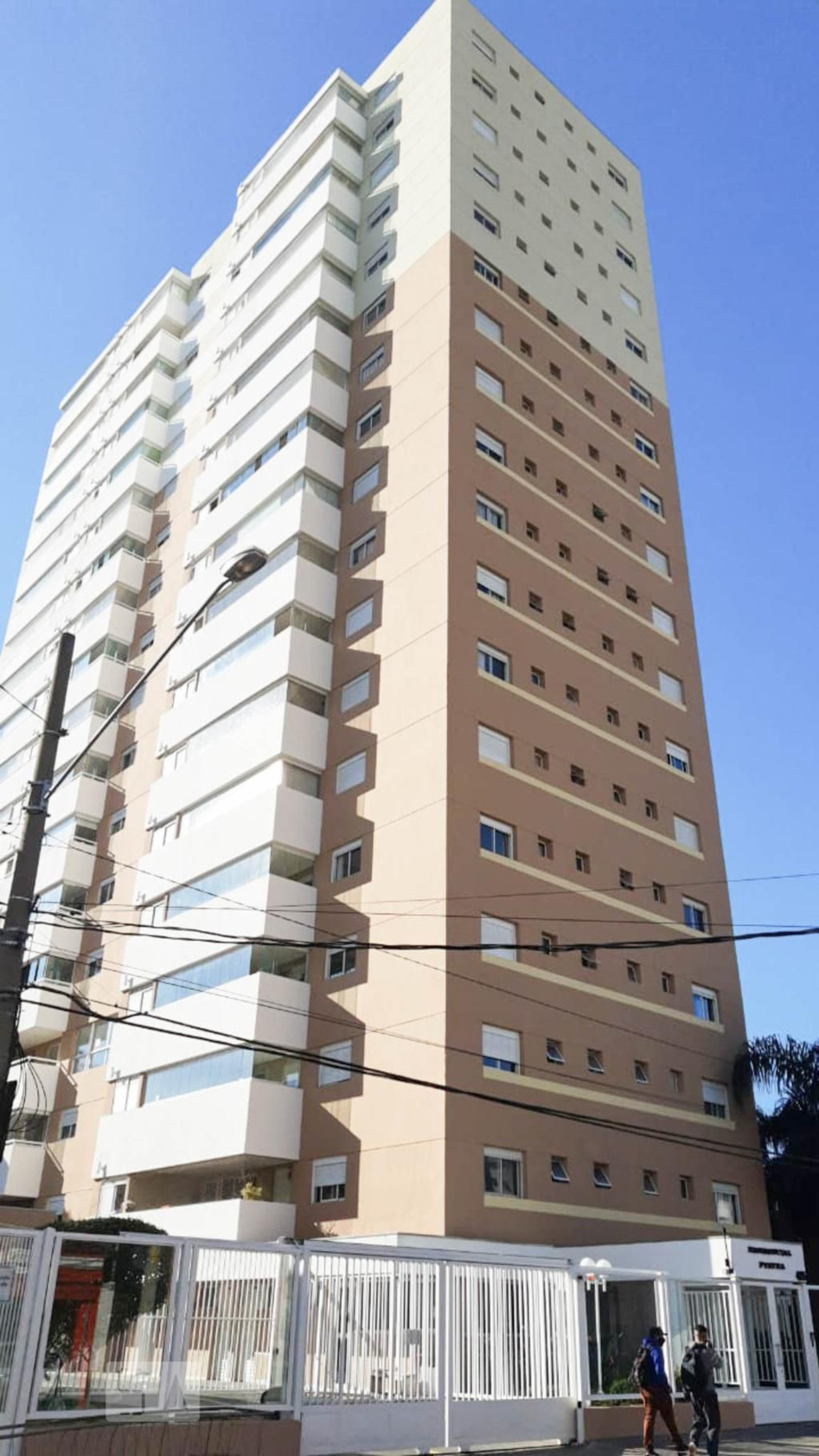 Fachada do Condomínio Condomínio Pyetra
