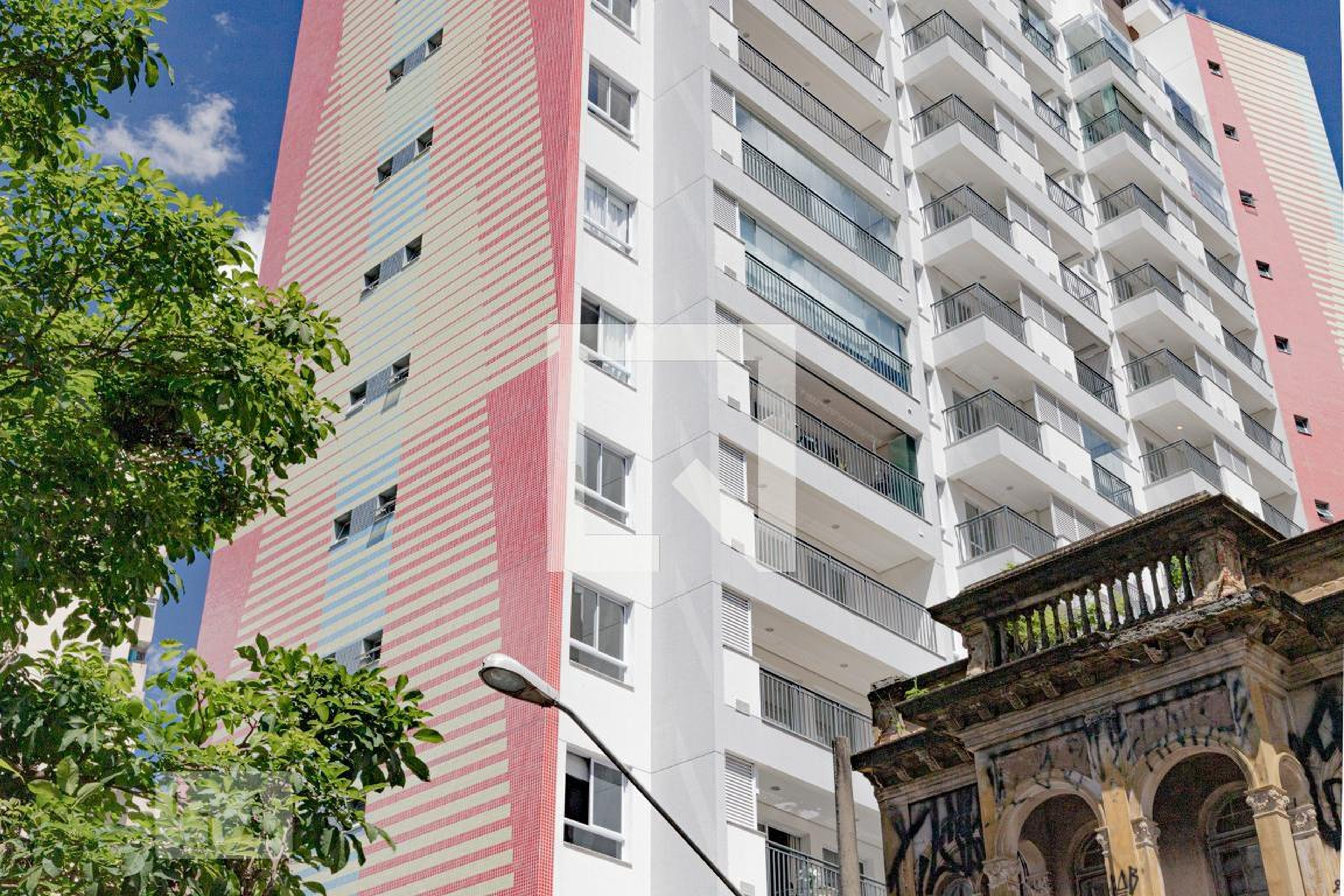 Fachada Condomínio Bandeira Paulicéia