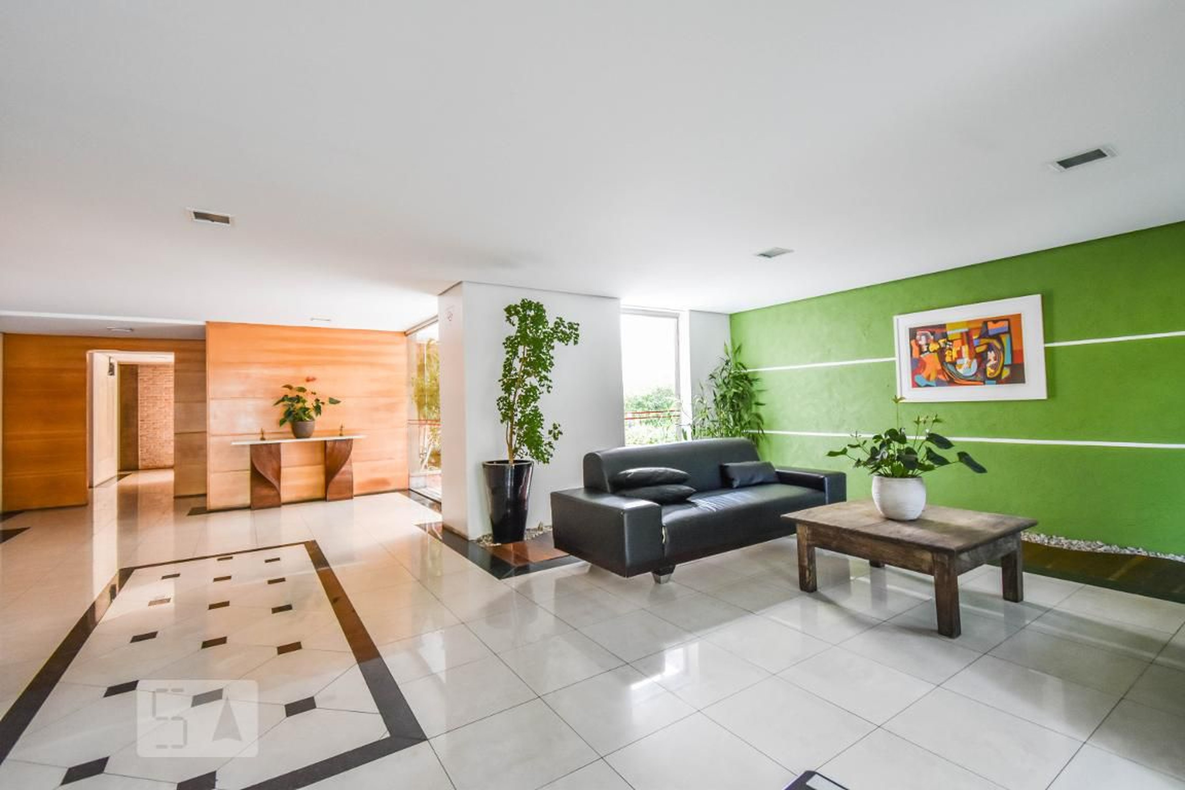 Hall Social - Purpurina