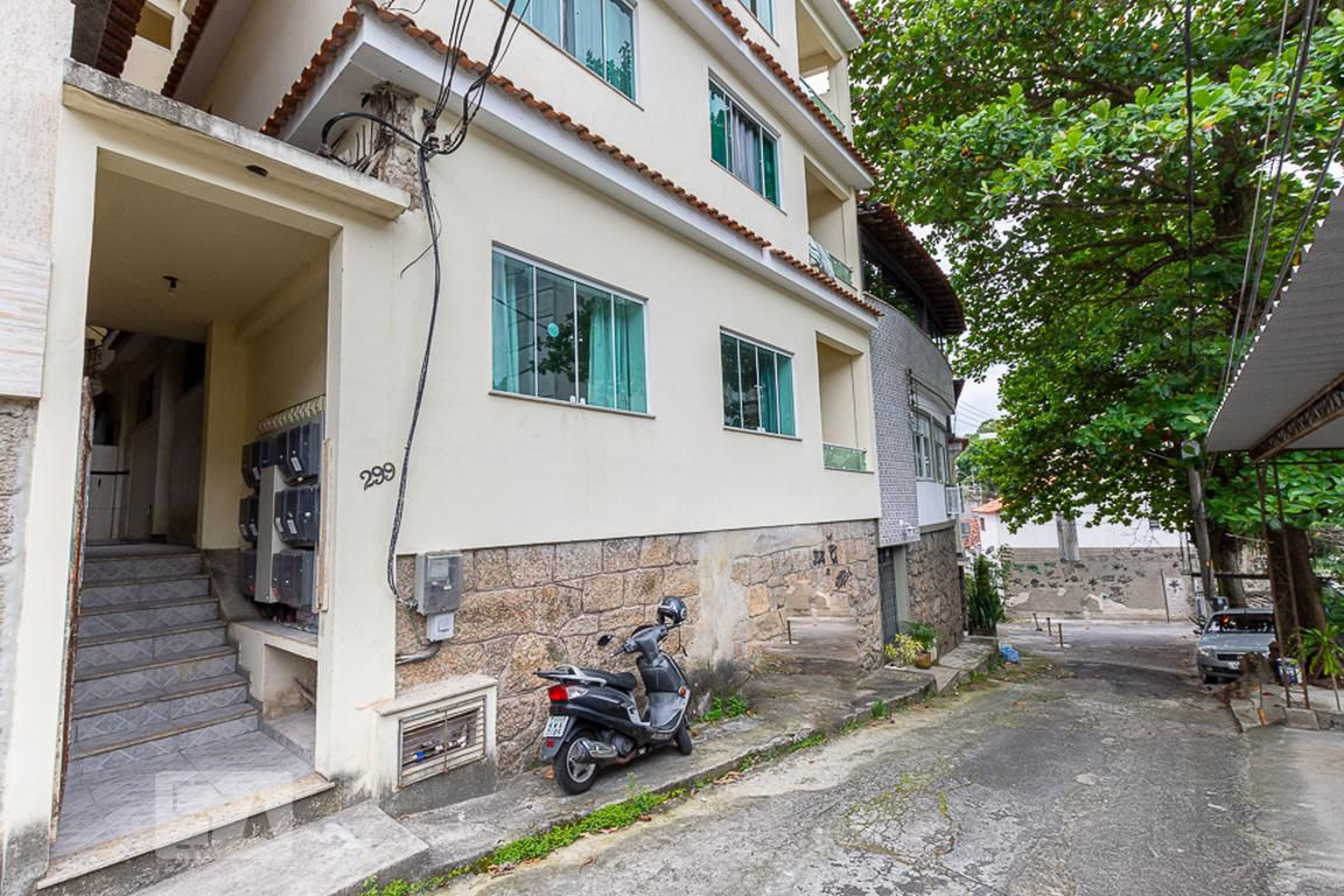 Fachada Condomínio em Rua Joaquim Távora, 299