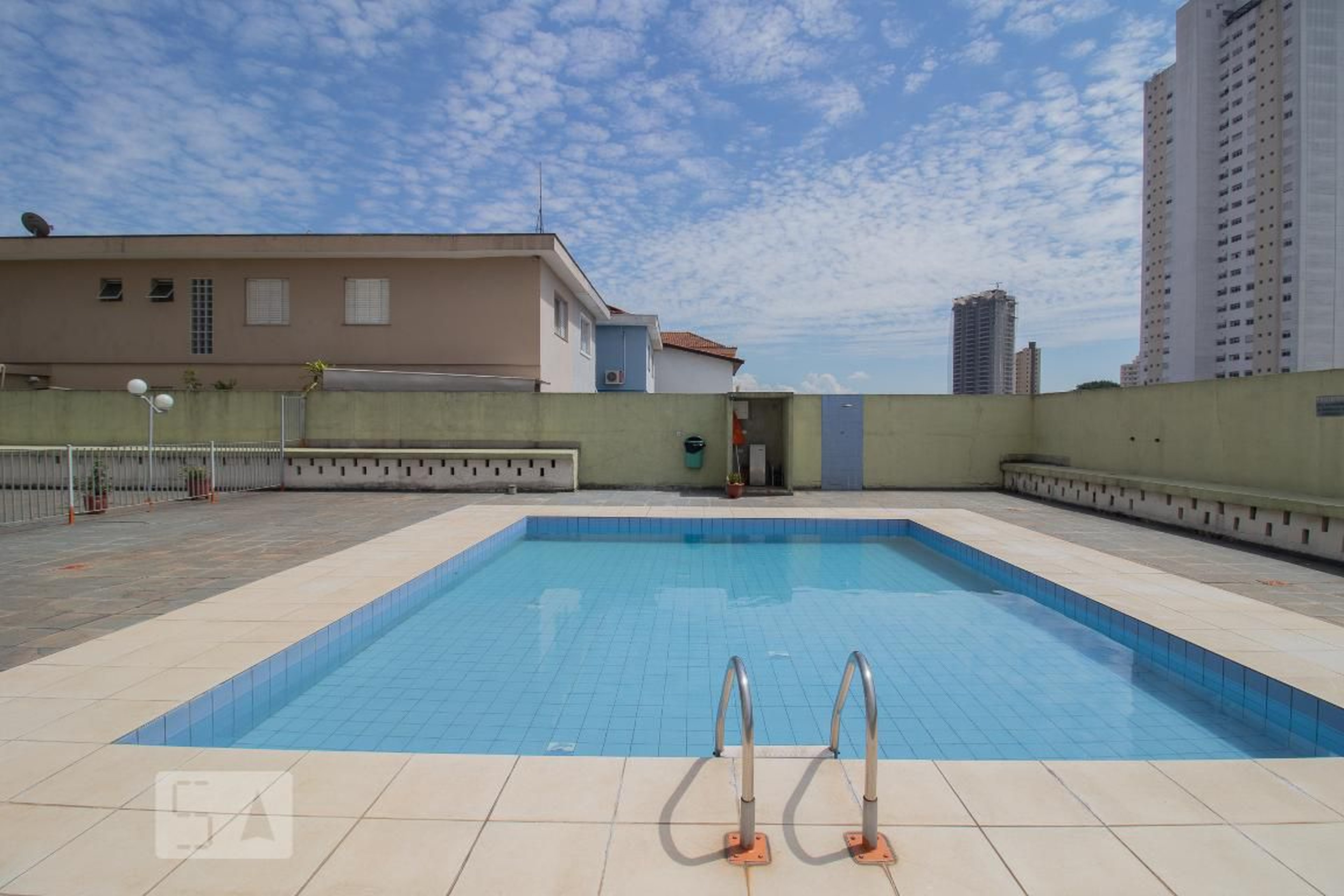 Piscina - Dóris Maria