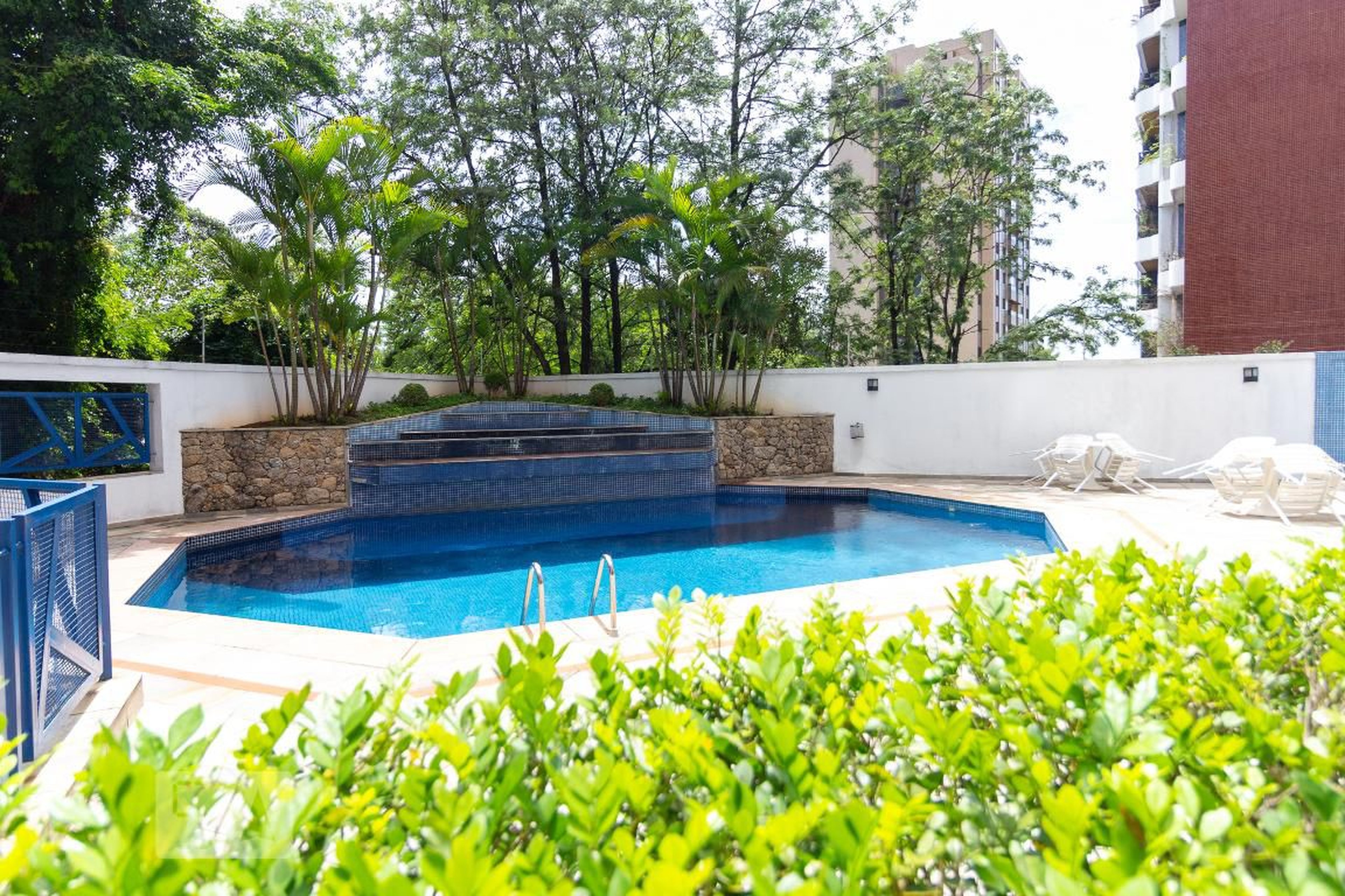 Piscina - Residencial Renoir