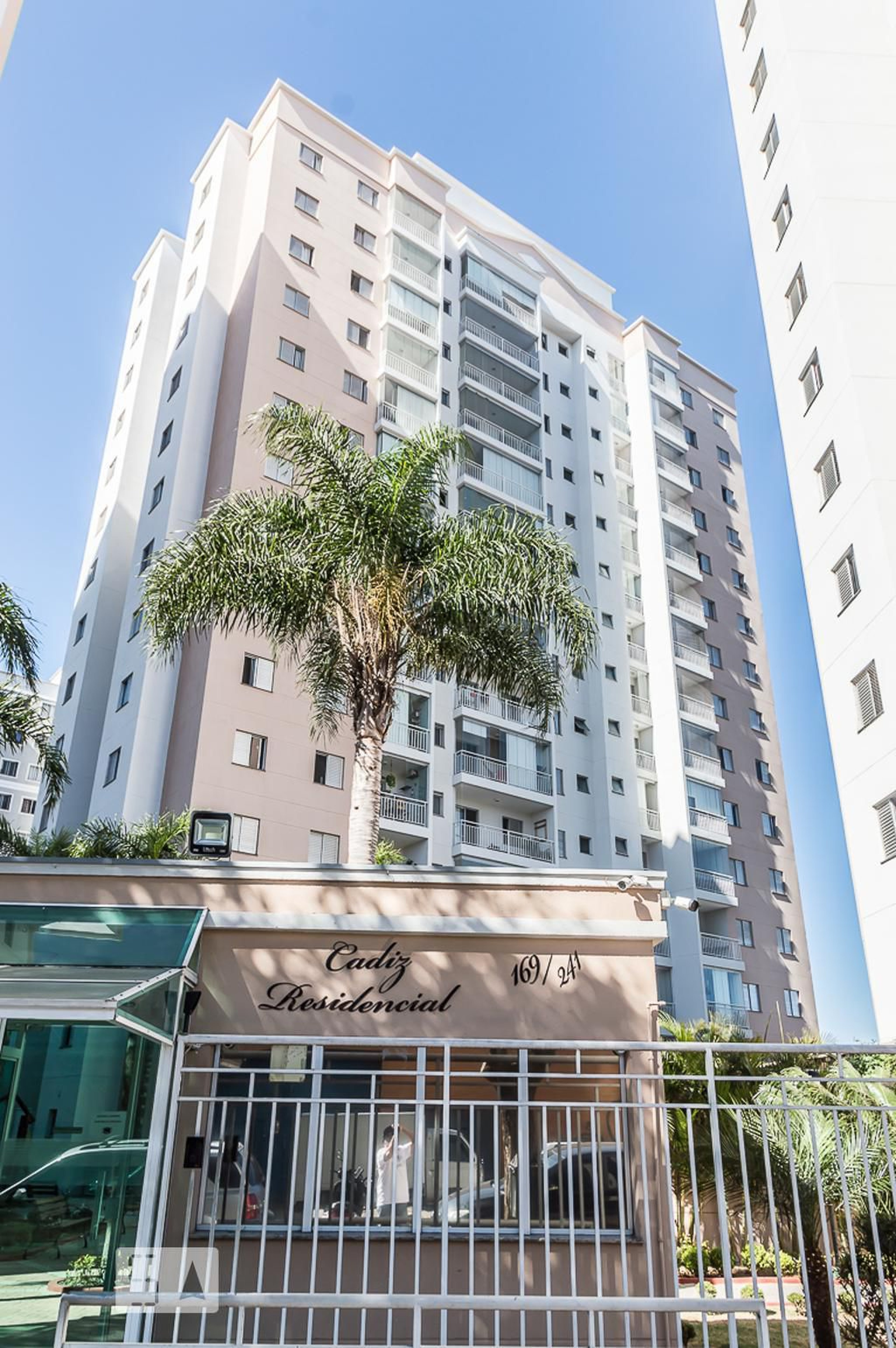 Fachada Condomínio Cadiz Residencial