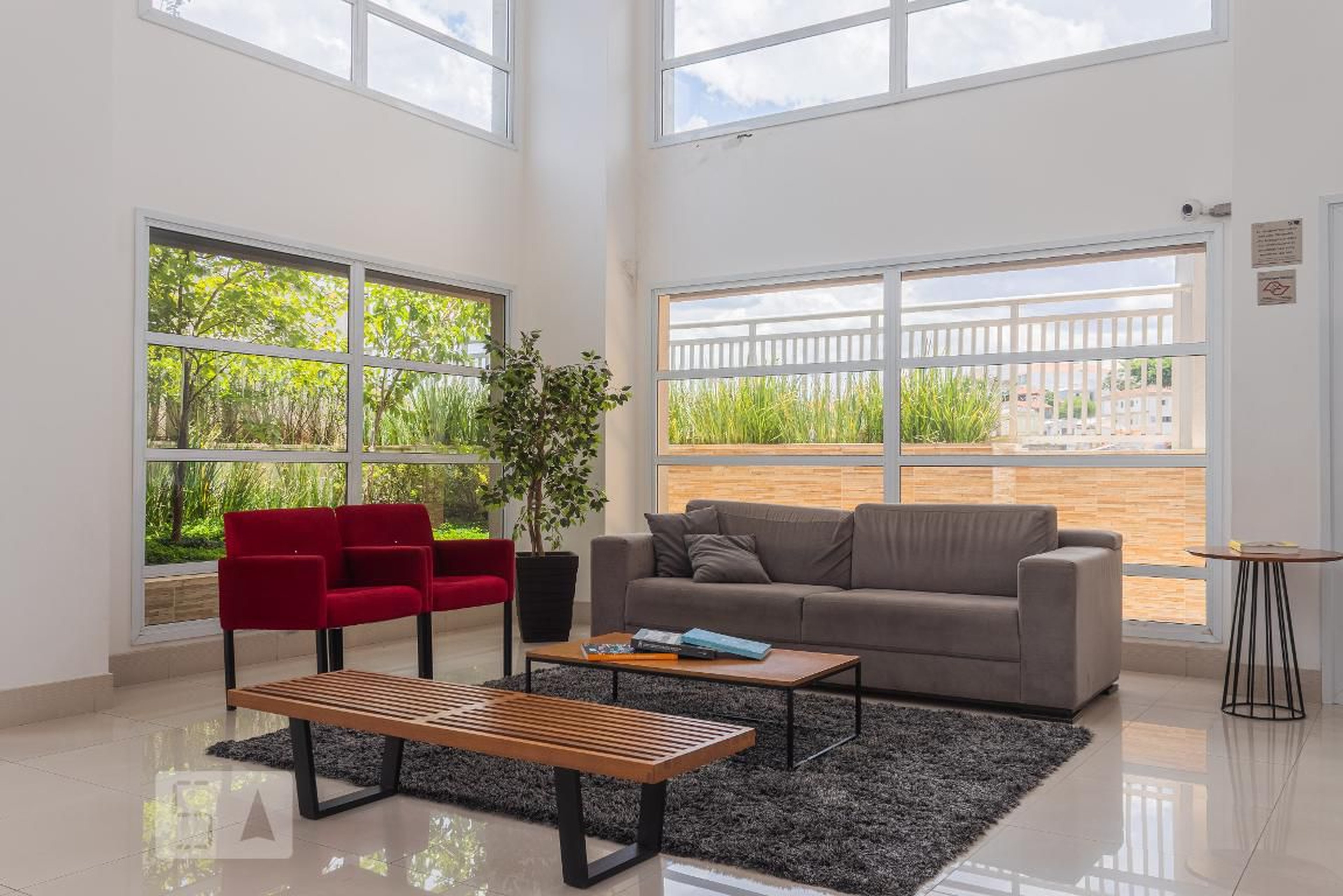 Hall de Entrada - S Peter