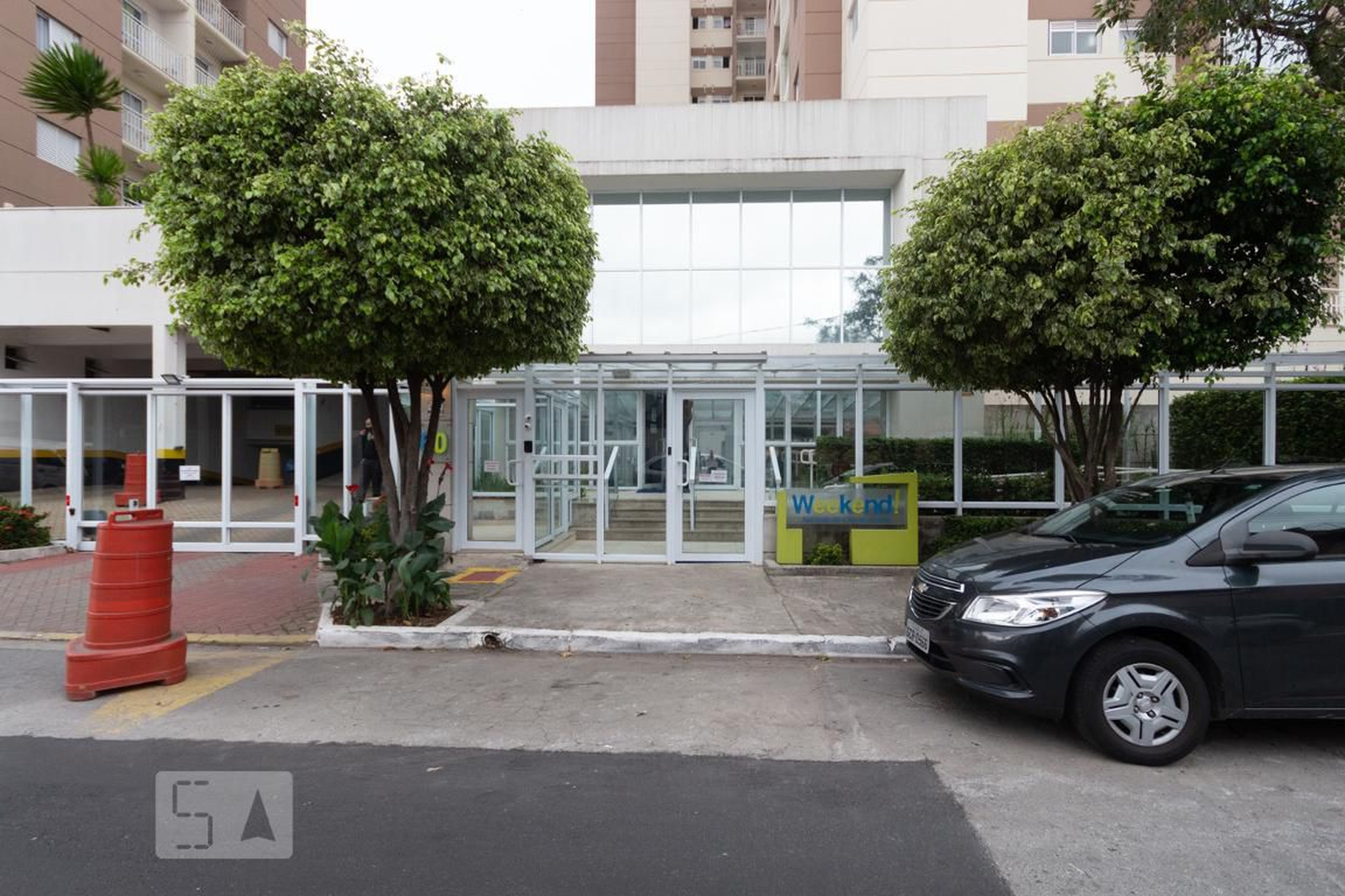 Fachada do Condomínio Condomínio Weekend