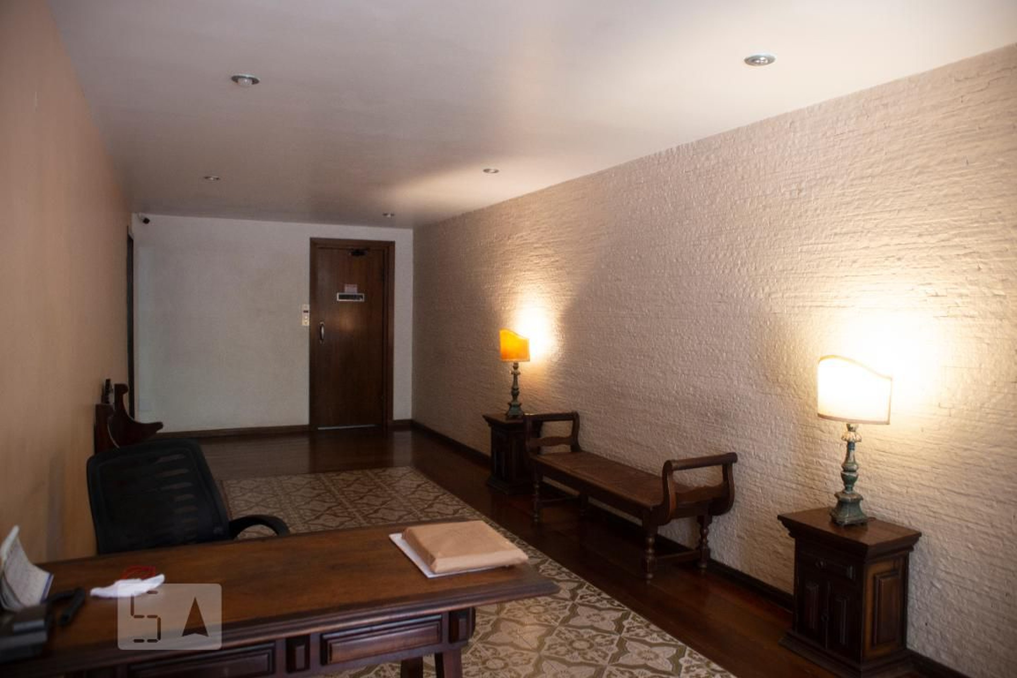 Hall - Boa Vizinhança