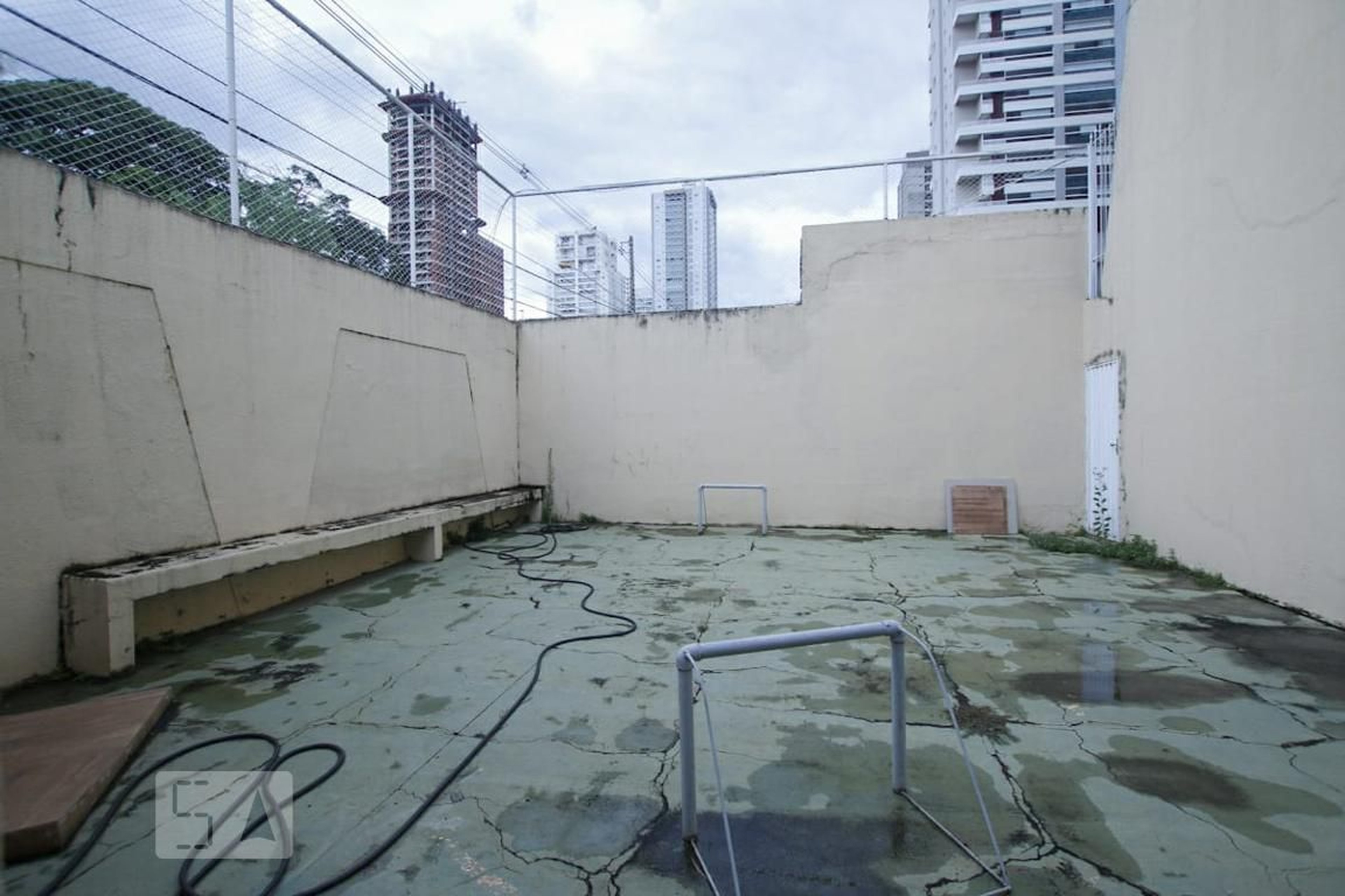 Quadra Esportiva - Saint Exupery