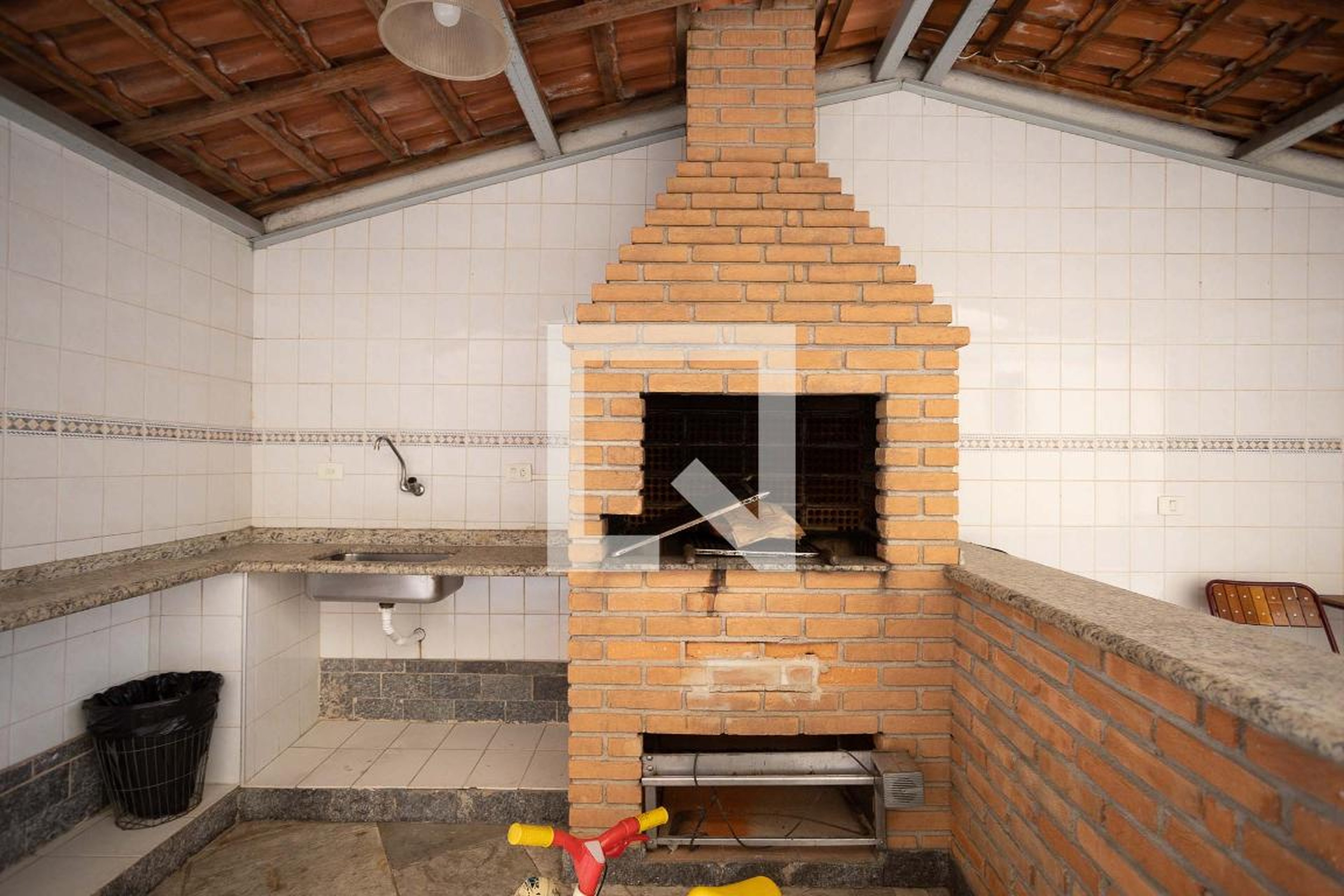 Churrasqueira - Edifício Serra de Bragança