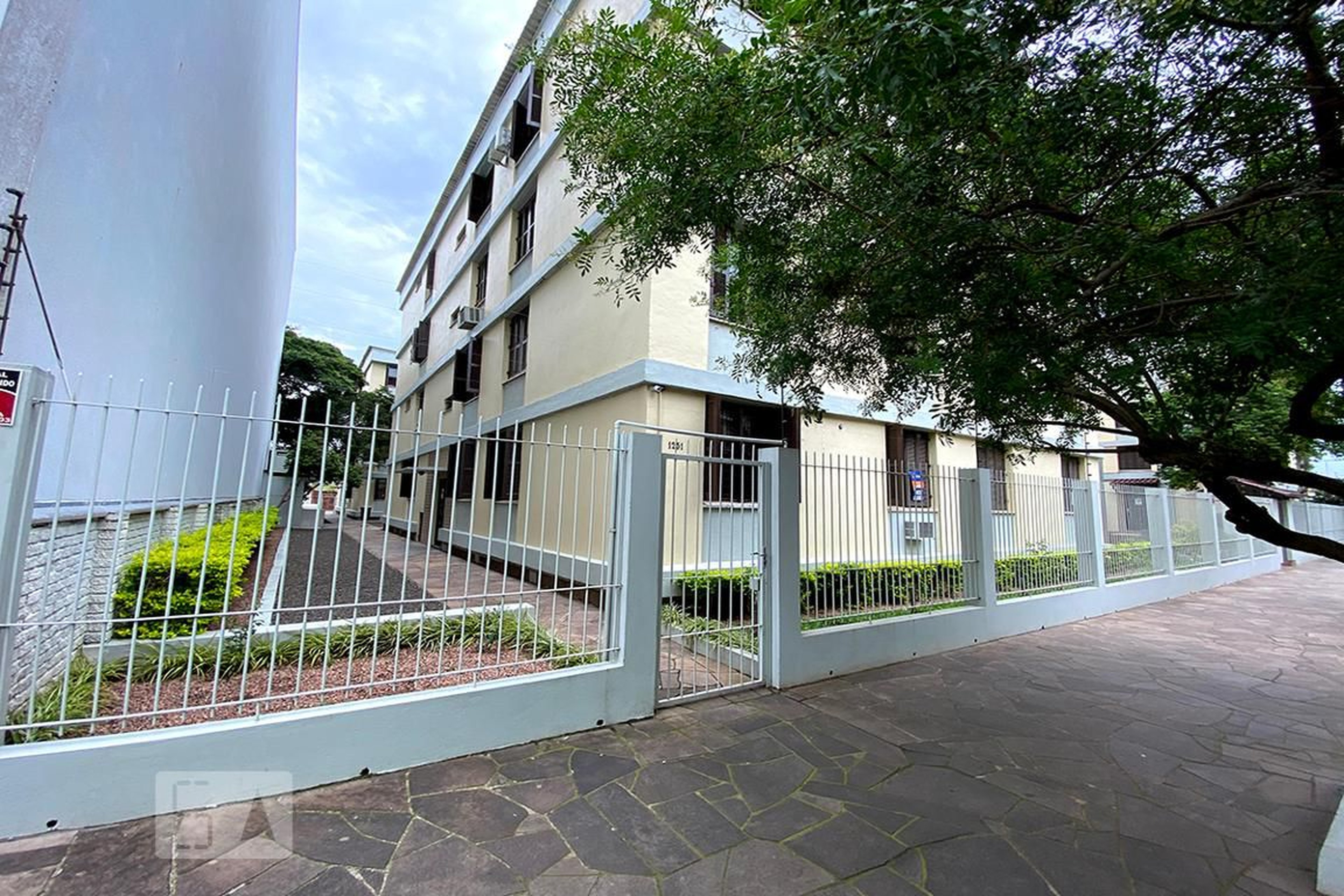 Fachada do Condomínio Condomínio em Rua São Pedro, 1251