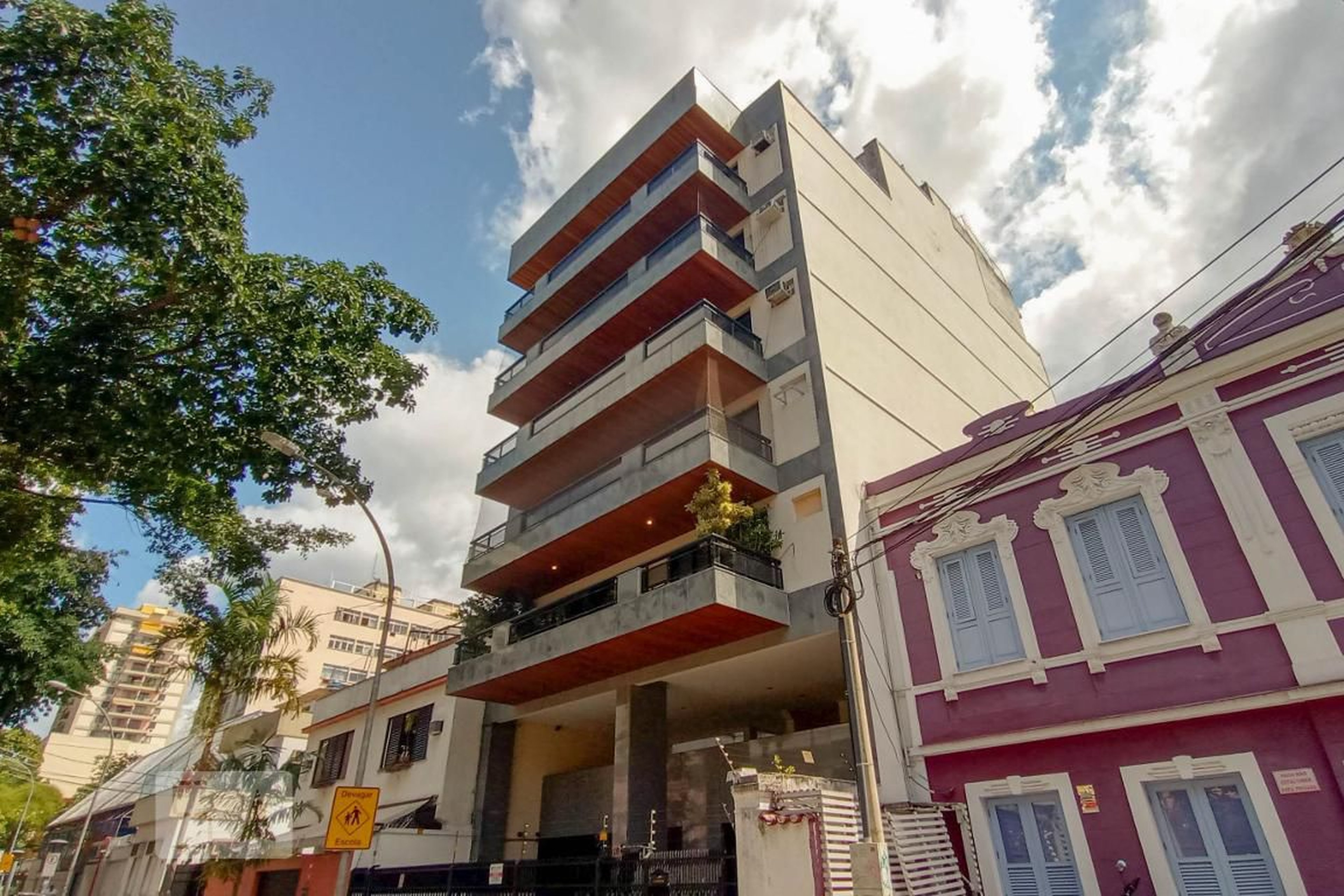 Fachada do Prédio Condomínio Visconde Caravelas