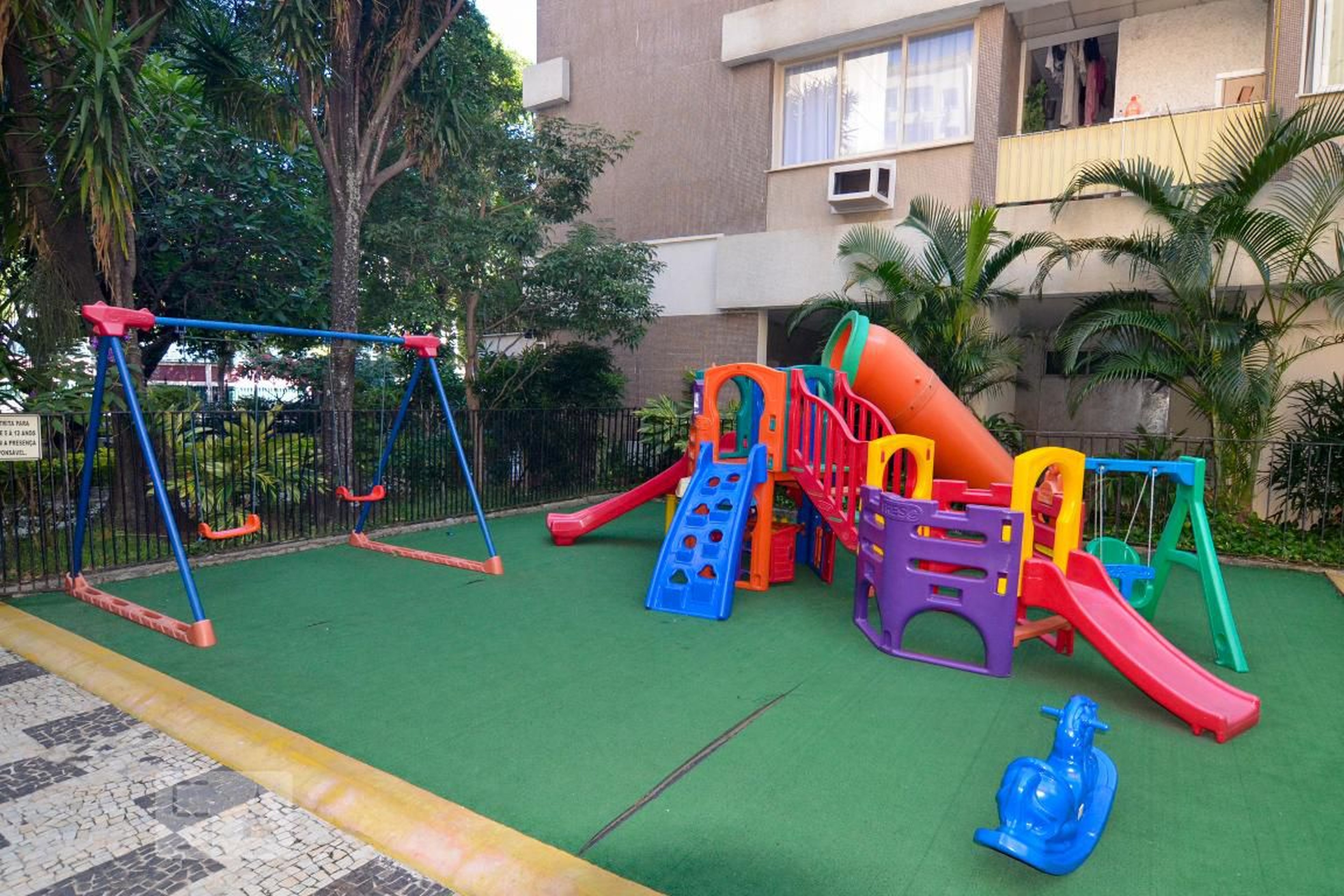 Parquinho - Edifício Velasquez