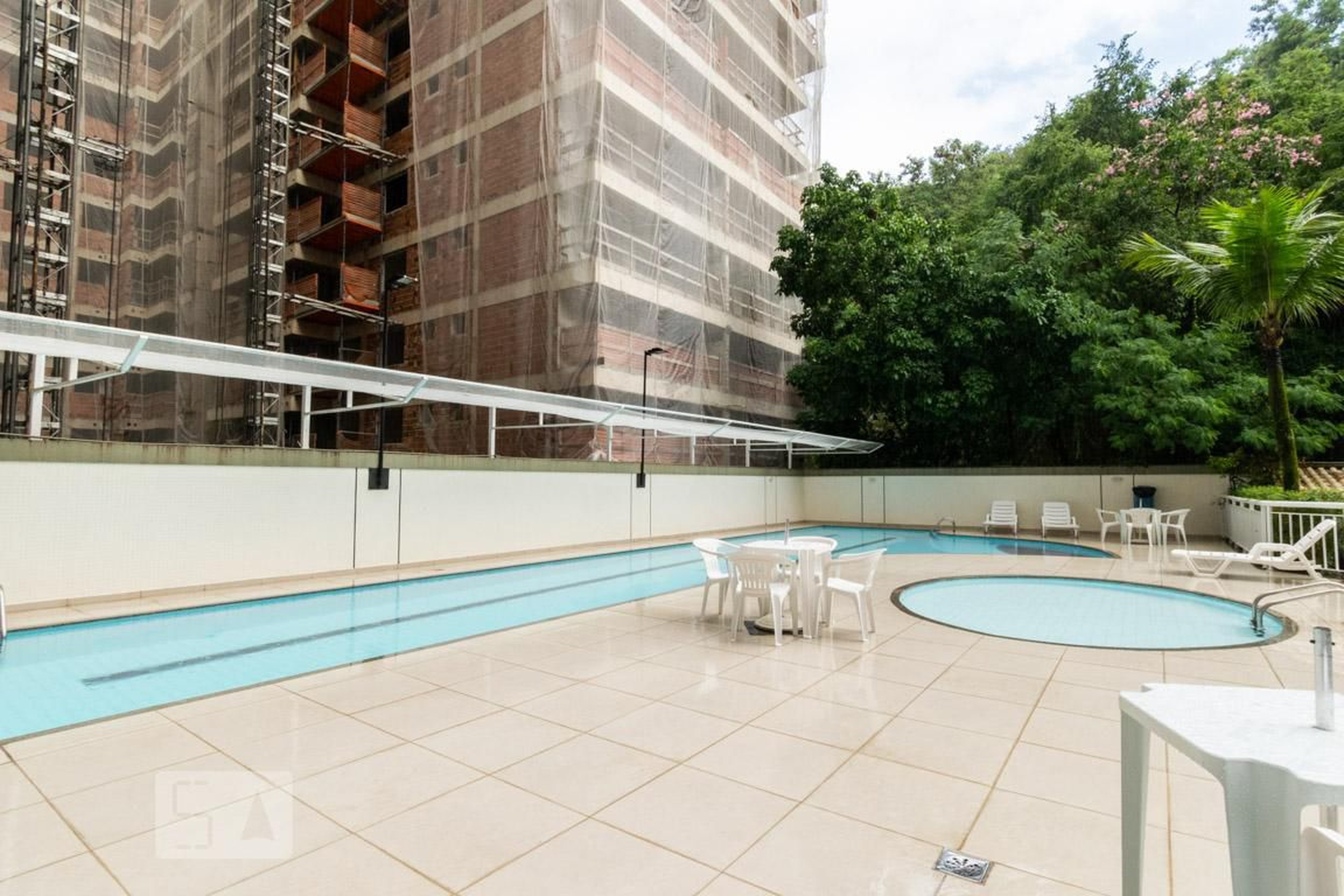 PISCINA - YORK PLACE