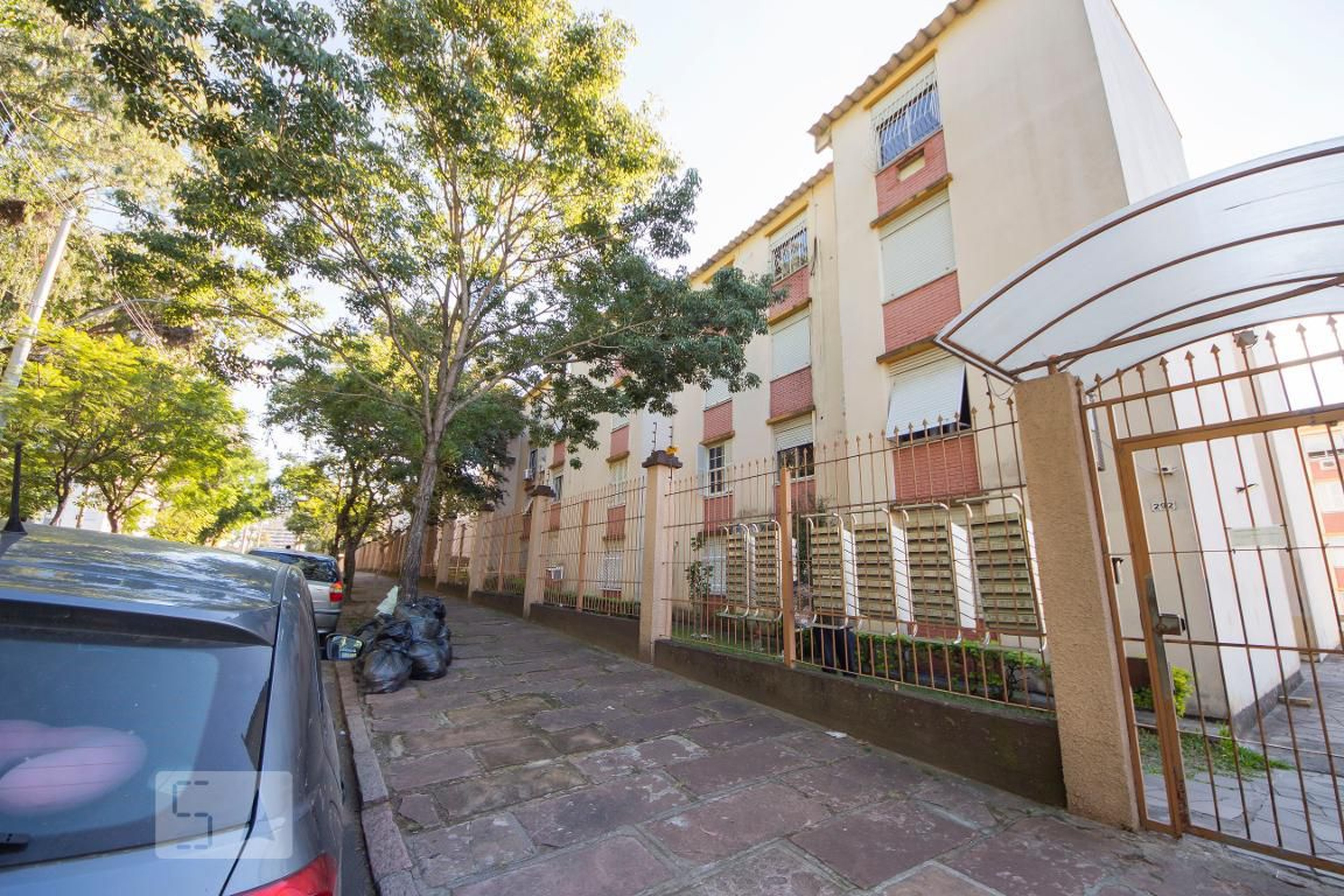Fachada do Condomínio Condomínio em Rua Maria Montessori, 232