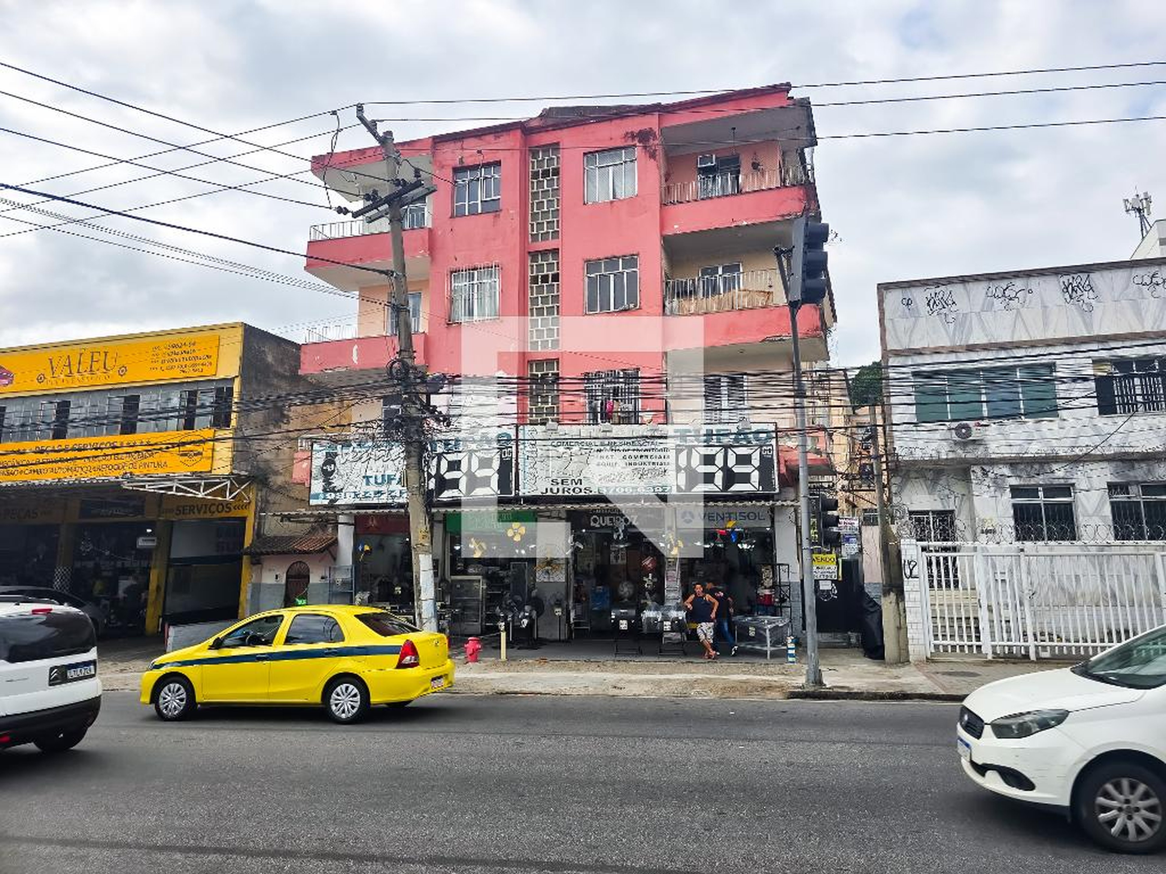 Fachada Condomínio Dois Irmãos