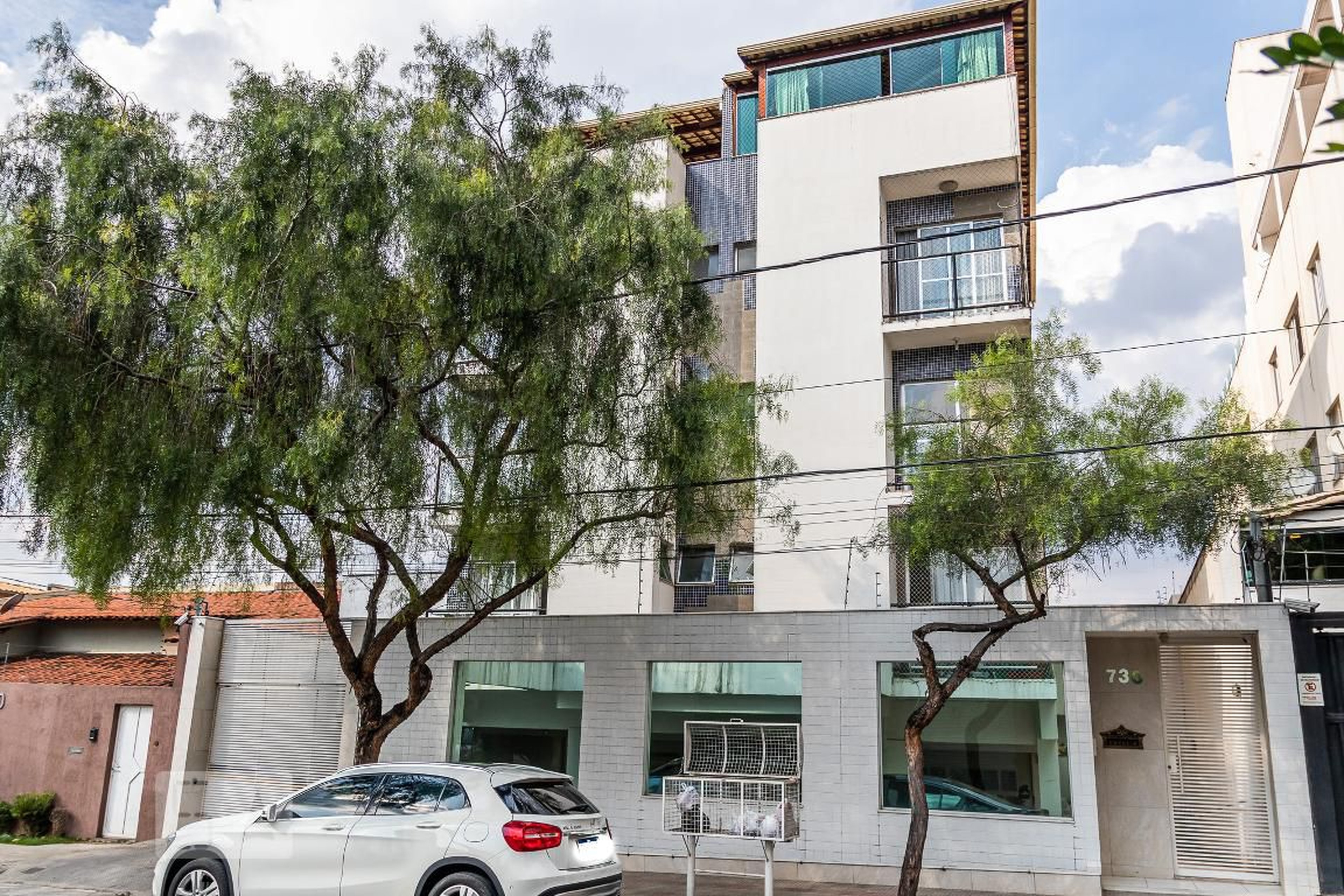 Fachada Condomínio em Rua Castelo Setúbal, 736