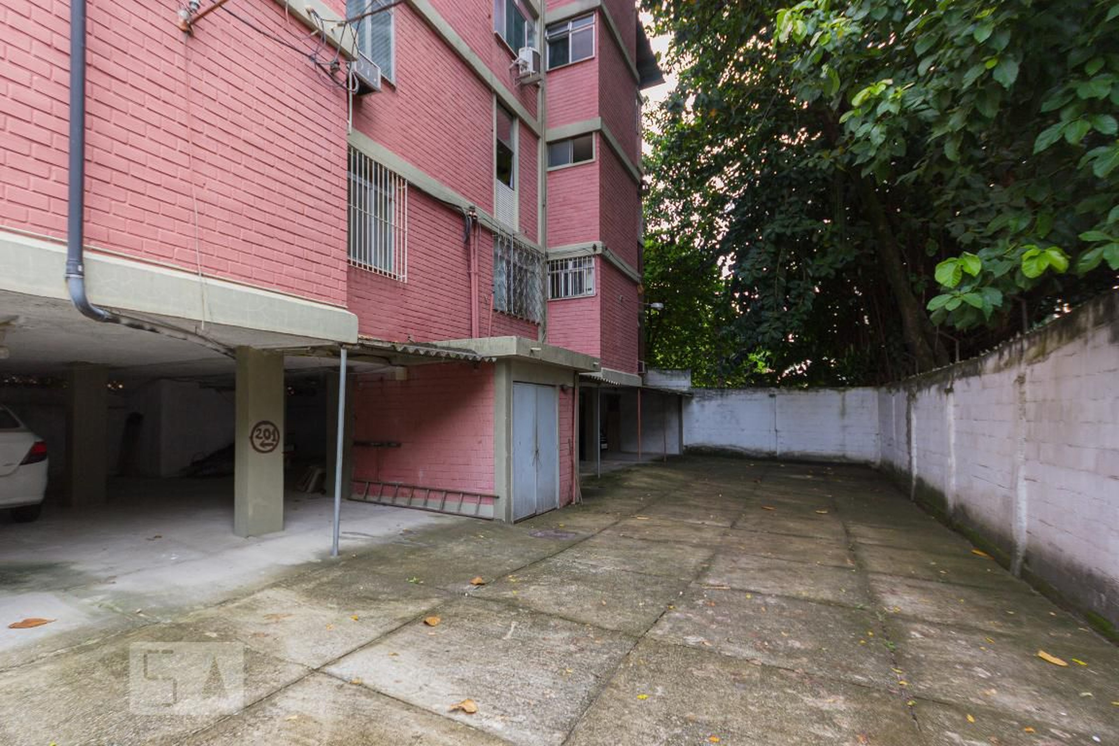 Estacionamento - Conjunto Residencial General Luiz França de Oliveira