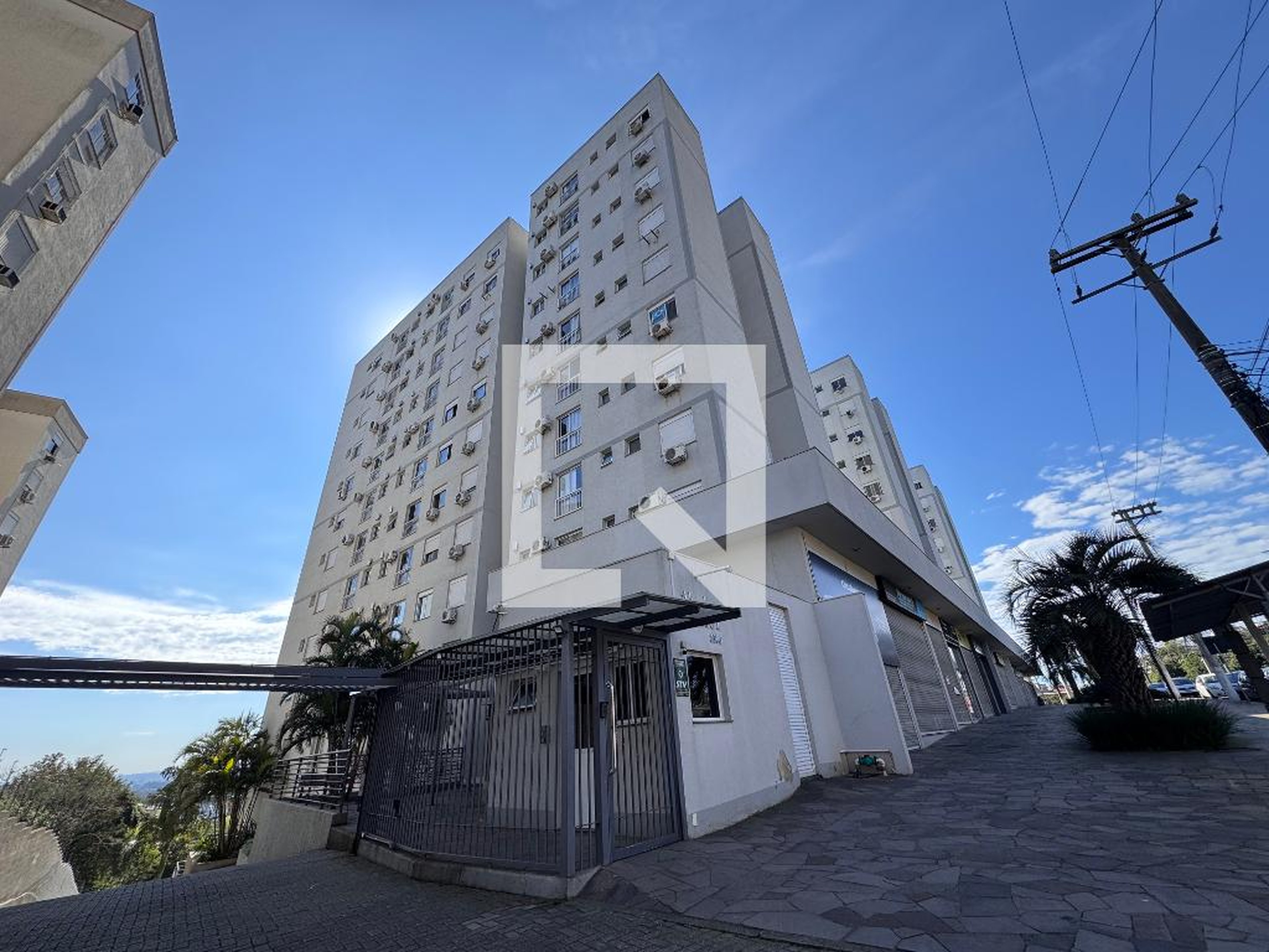 Fachada Condomínio Altos do Pinheiro