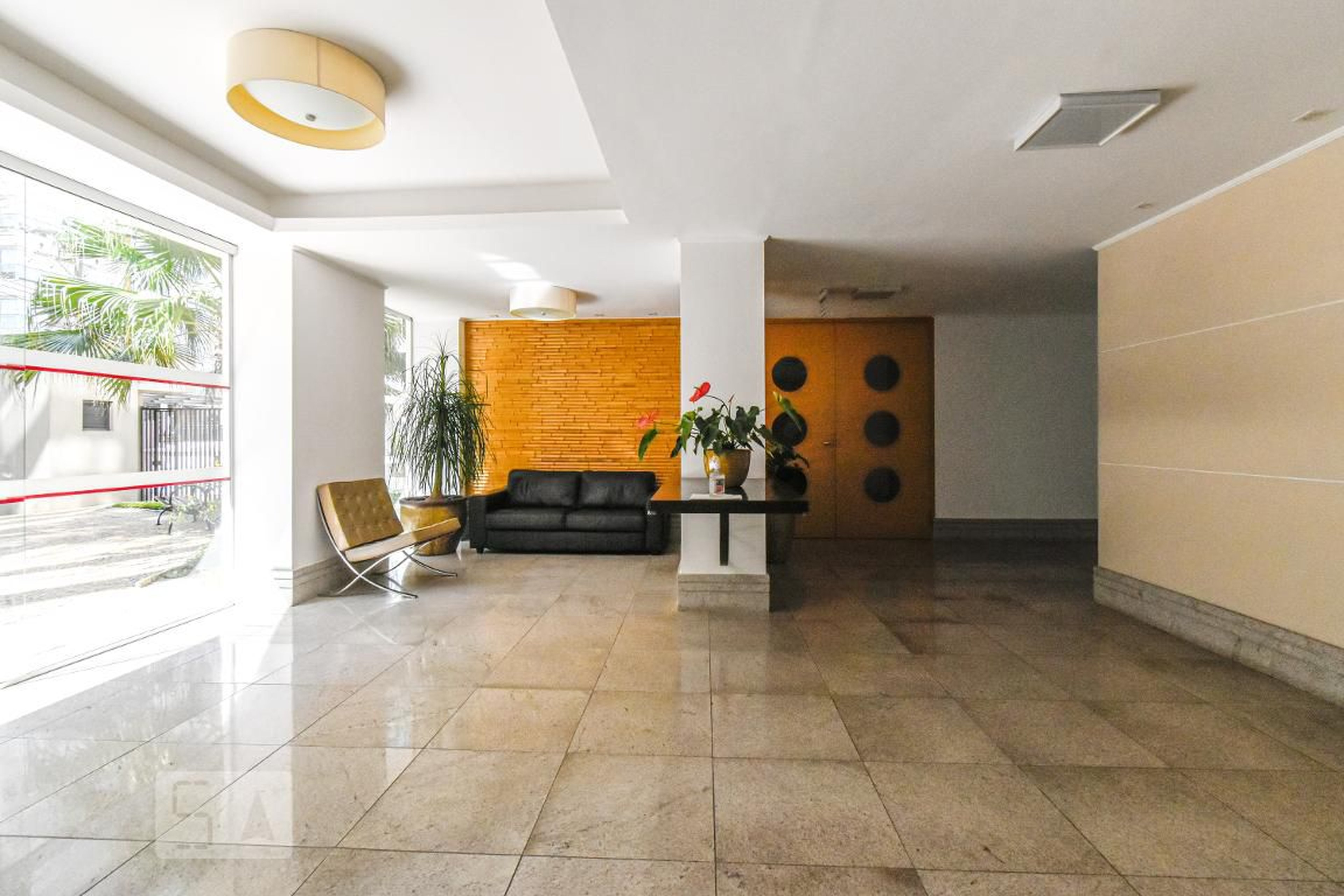 Hall Social - Watteau