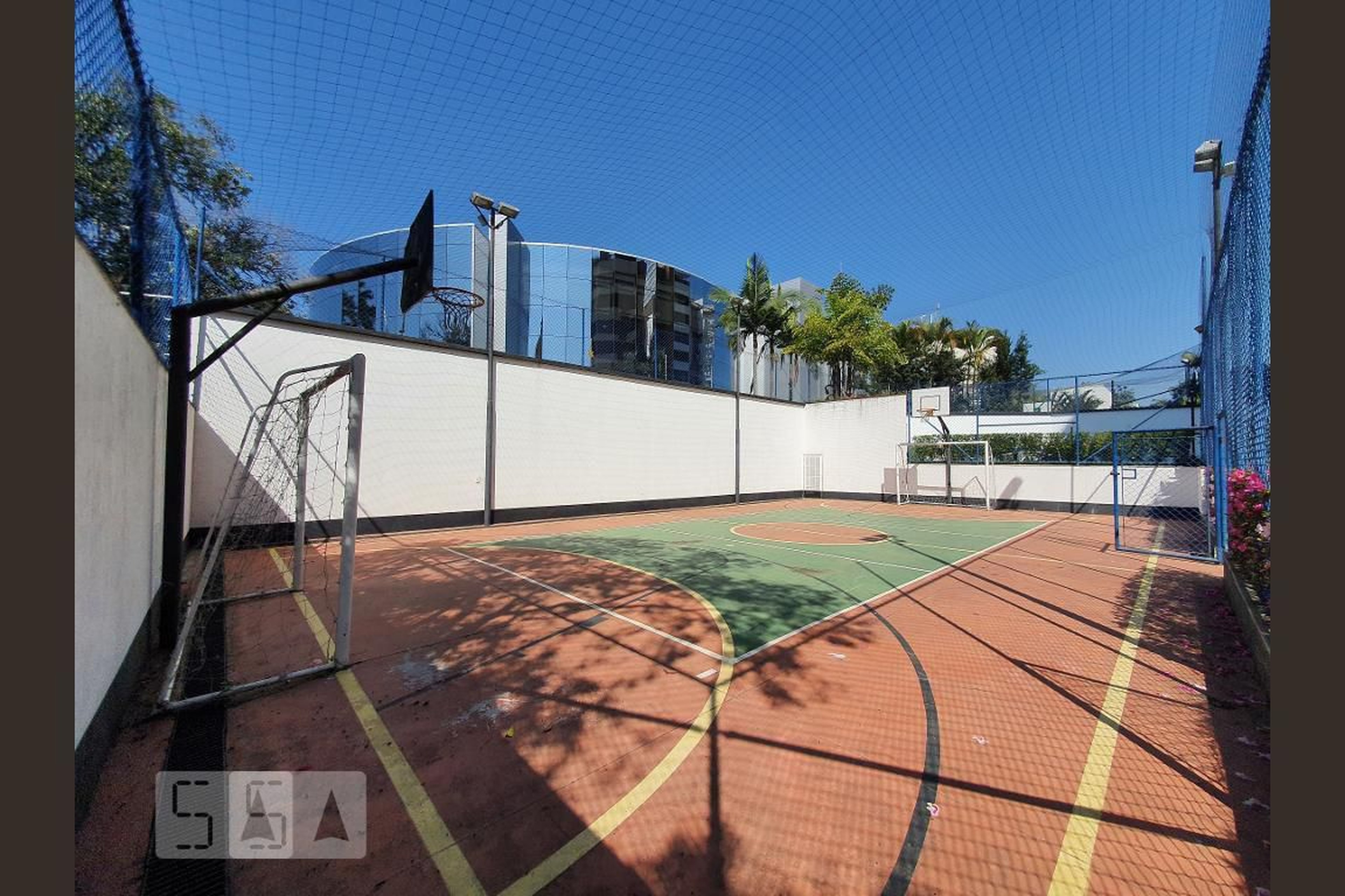 Quadra Esportiva - Azaléia