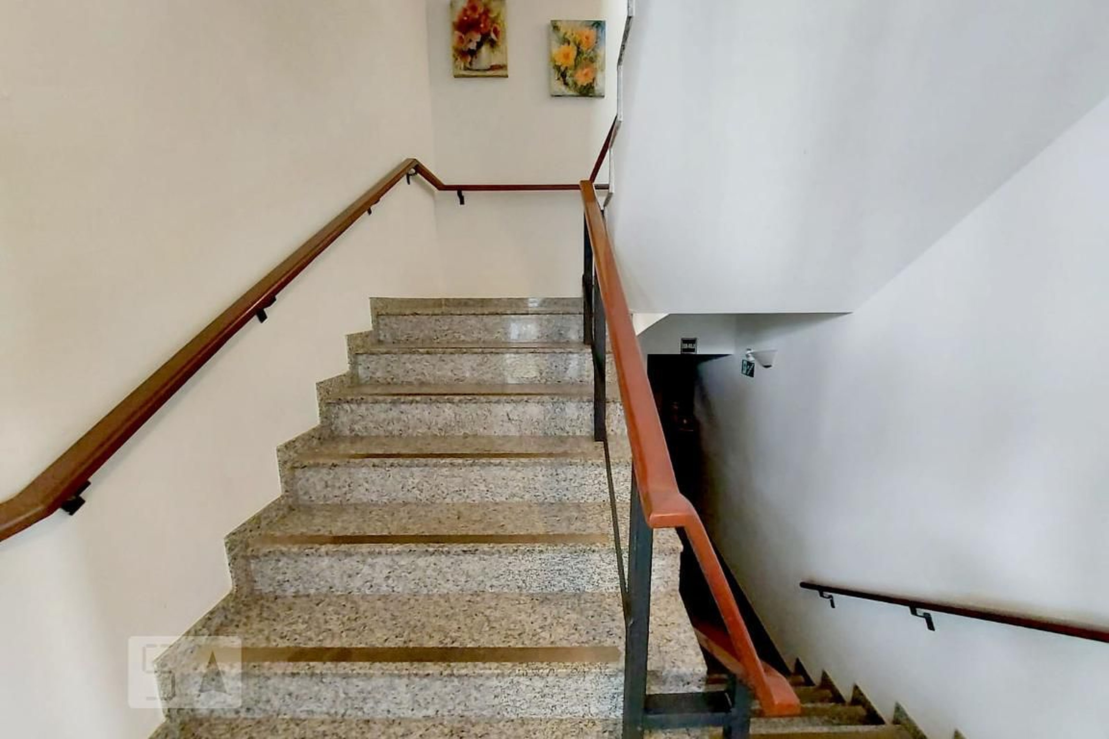 Hall - Vila Suíça II