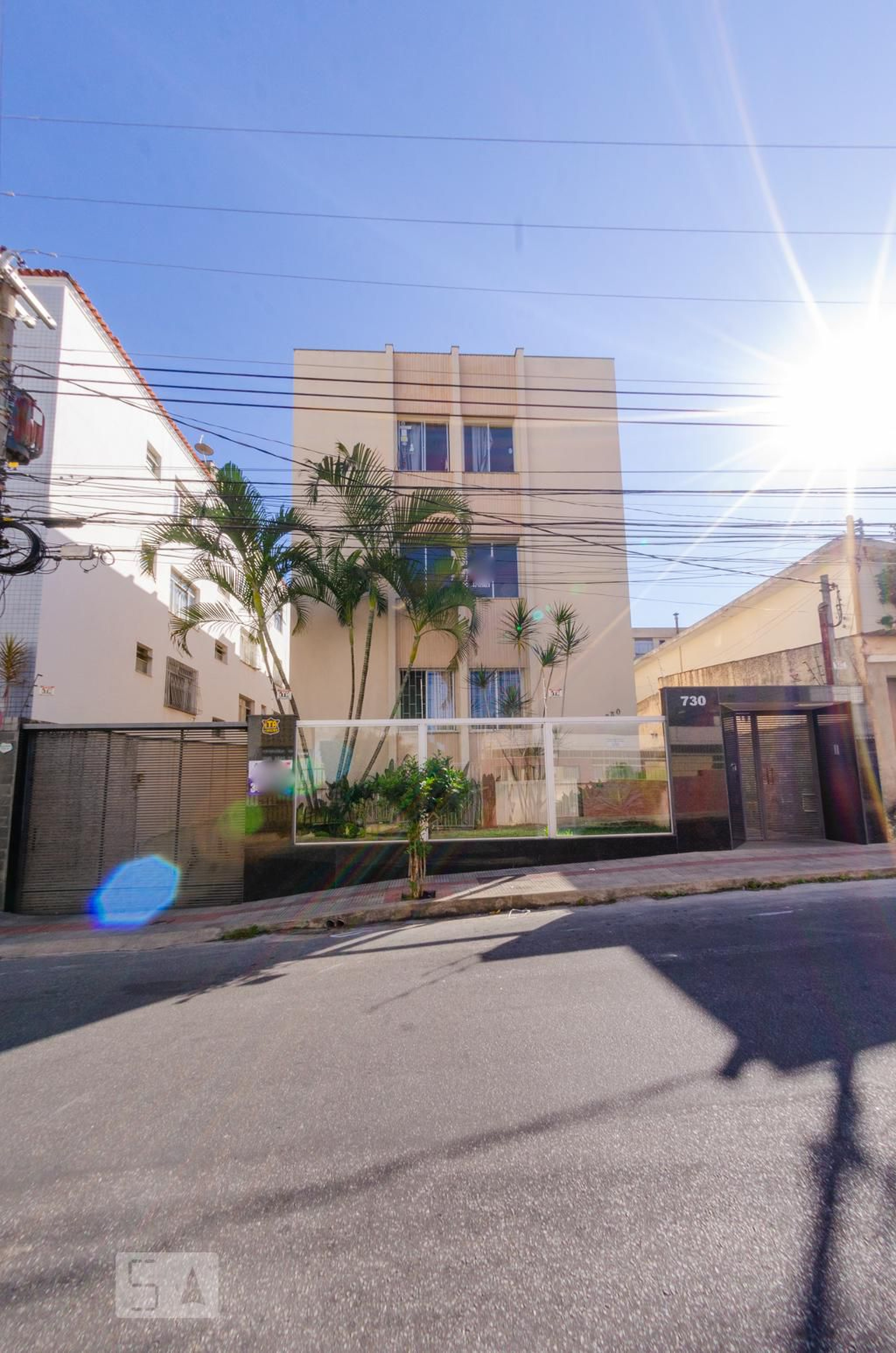 Fachada Condomínio em Rua Tuiuti, 730