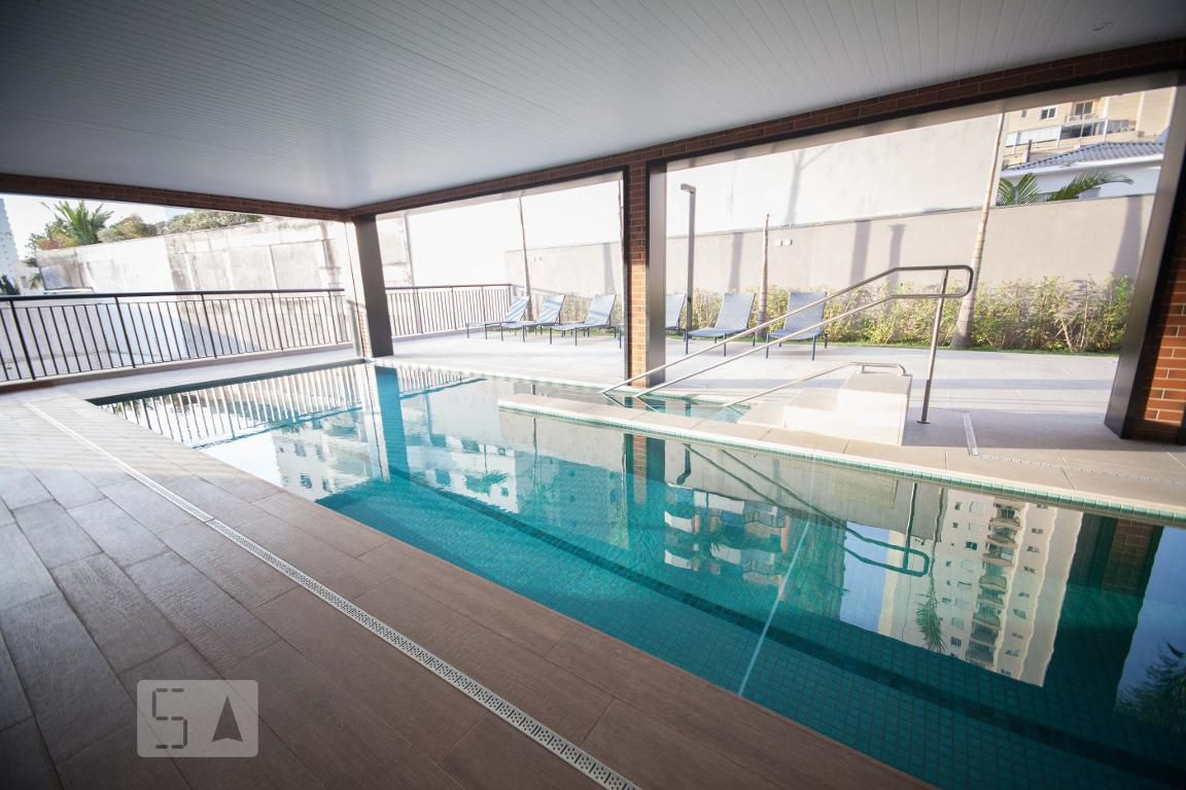 Piscina Coberta - Veríssimo