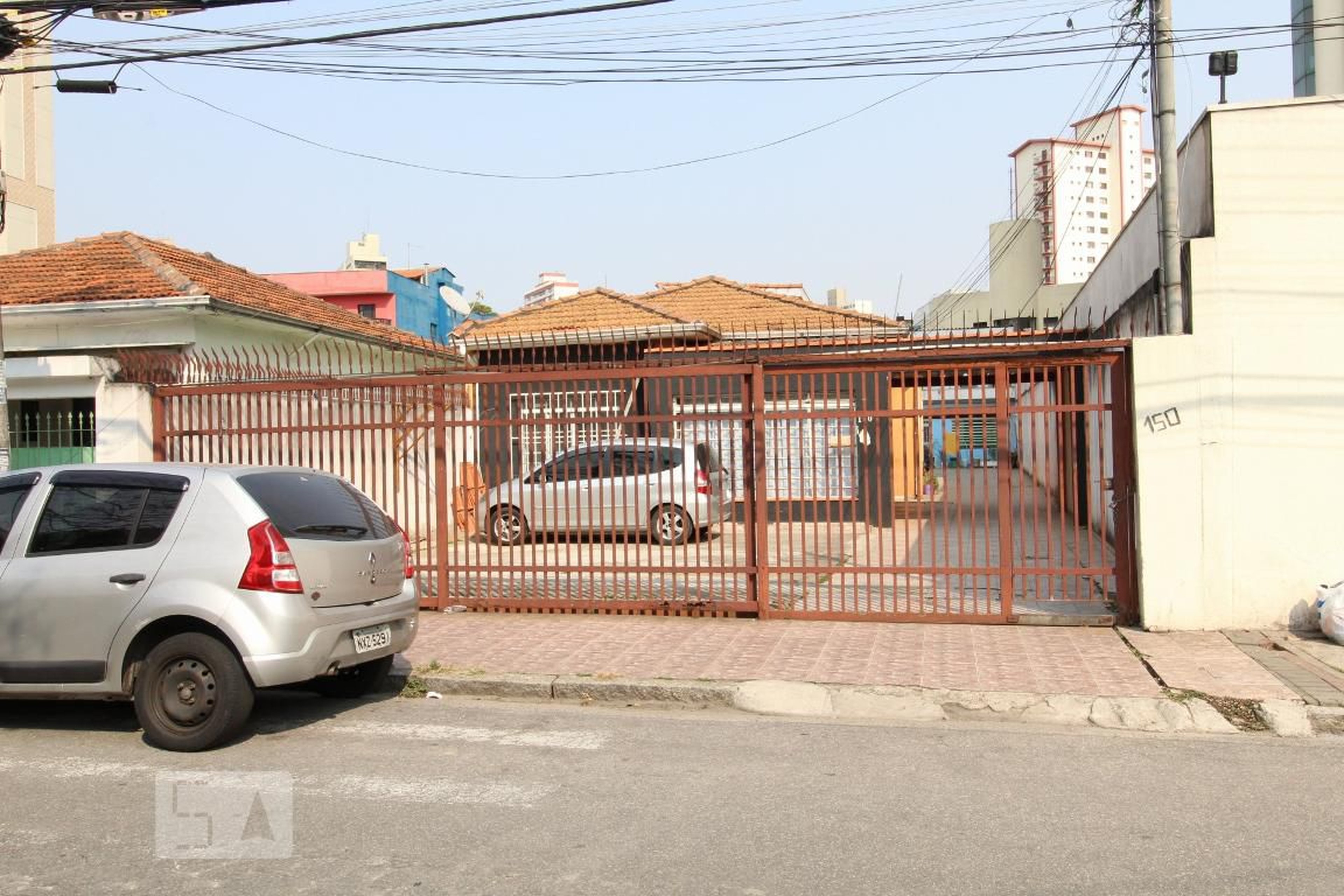 Fachada Condomínio em Rua Antônio Cardoso Franco, 150