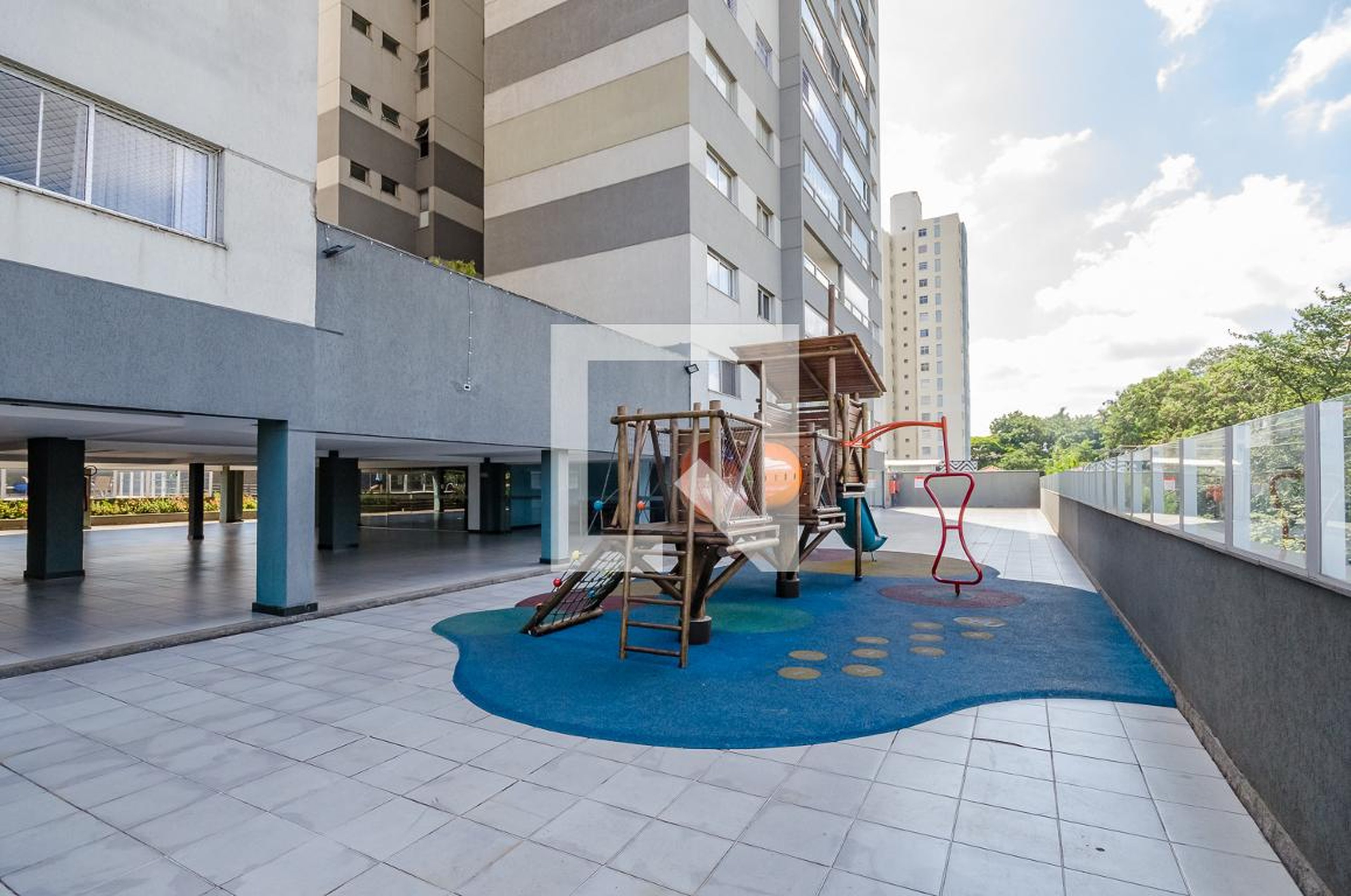 Playground - Vida Prado