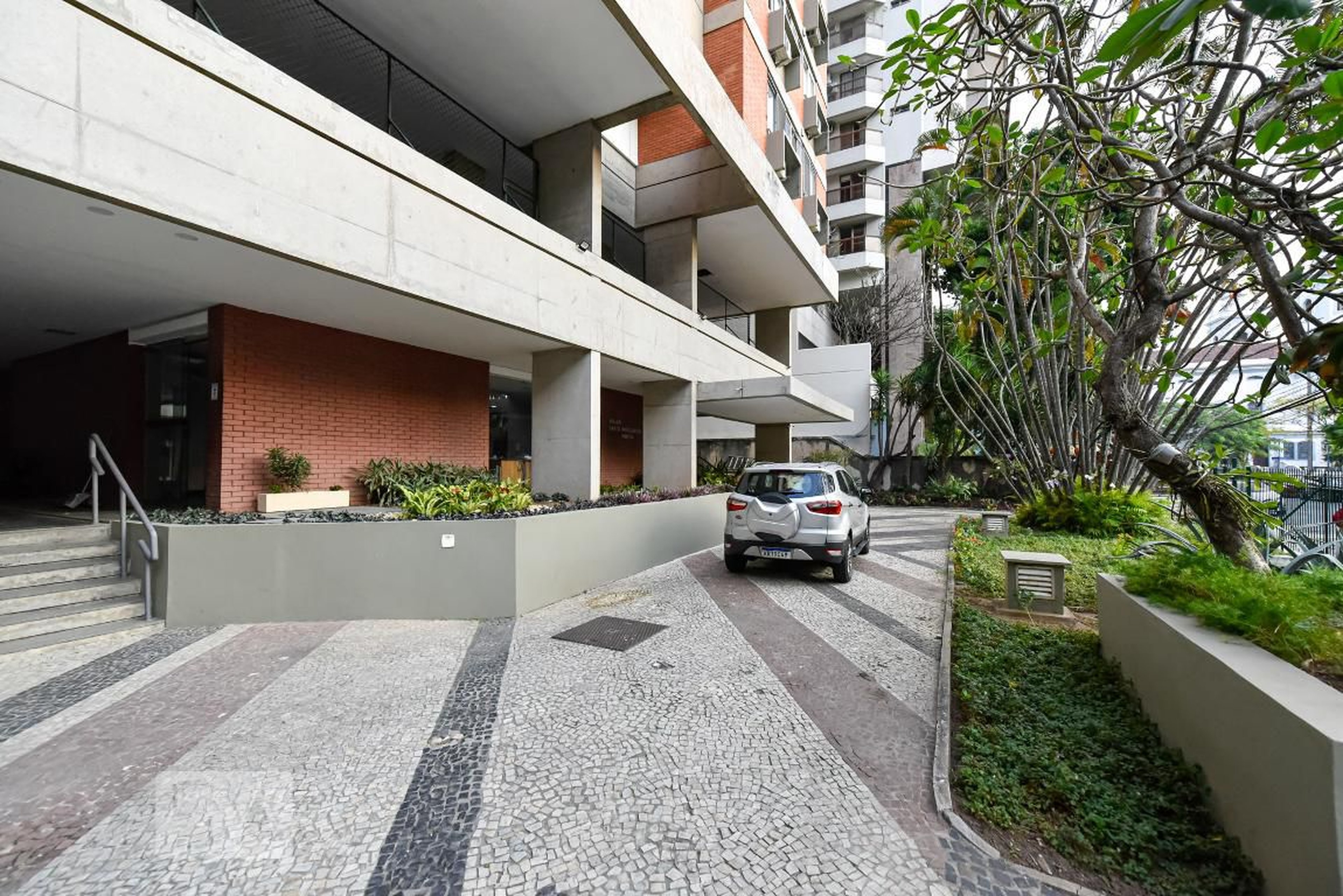 Entrada do Predio - Solar Santa Margarida Maria