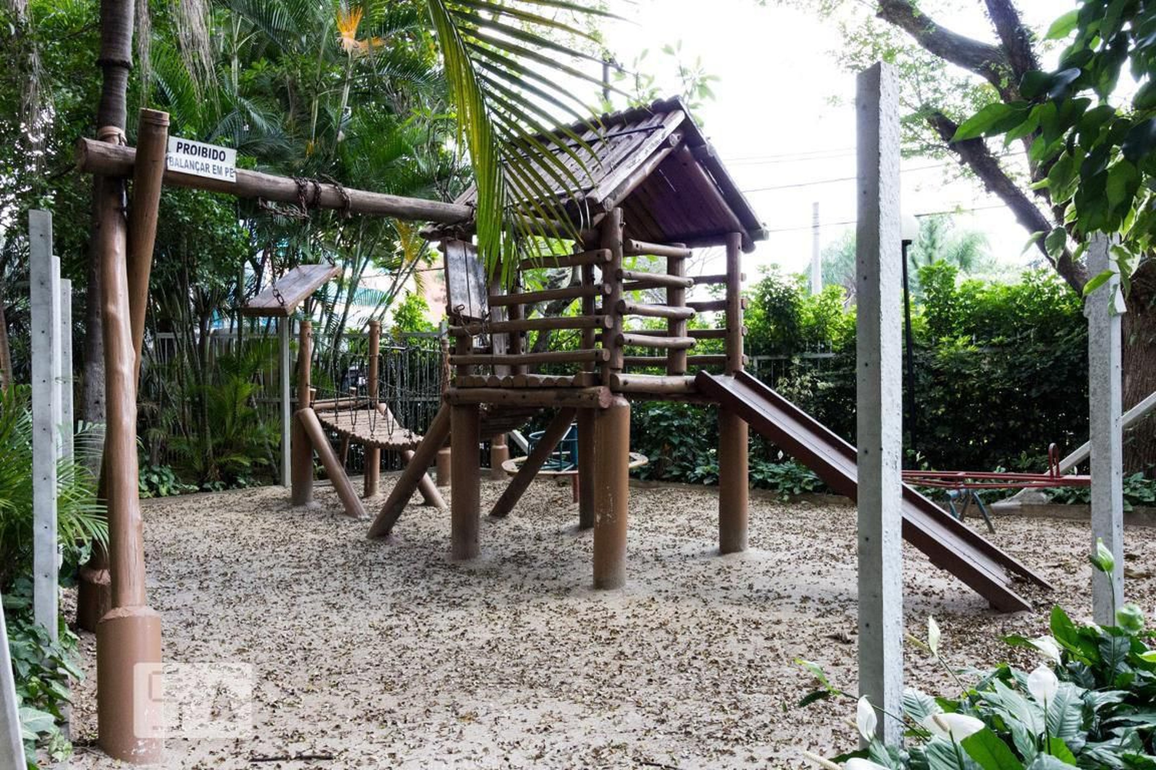 PLAYGROUND - Edifício D Pedro I e II